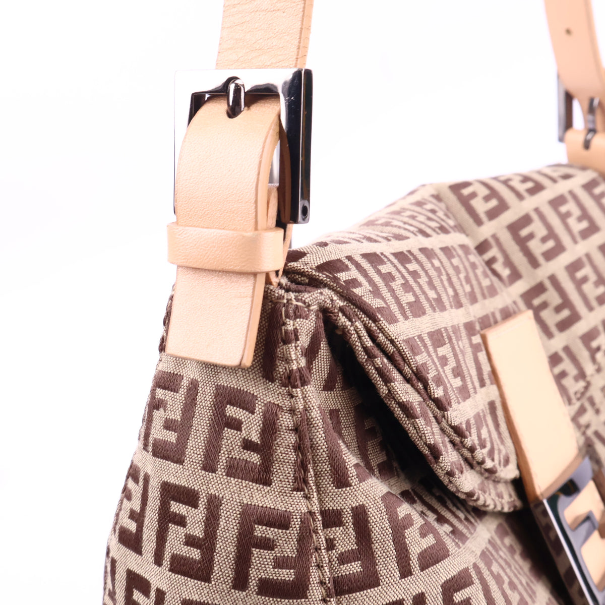 J2944 Fendi Shoulder Bag Zucchino Cnavas FF Double Flap Shoulder Bag | Pre-Owned Brown Canvas FF Monogram
