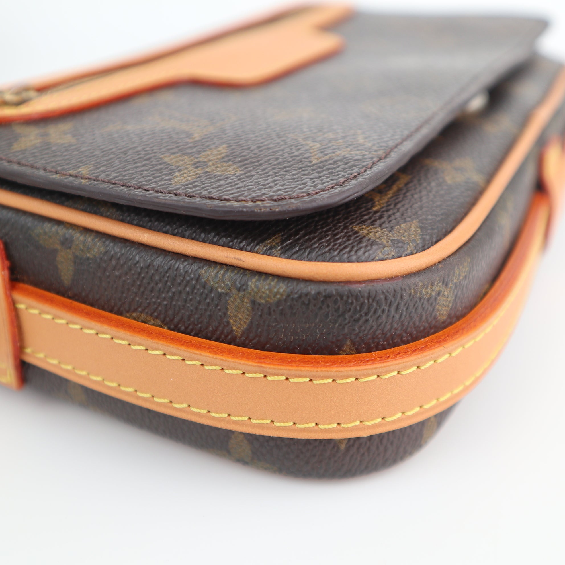 C2521R Louis Vuitton Crossbody Bag Monogram Saint Germain 28 | Pre-Owned Excellent Brown Monogram Coated Canvas