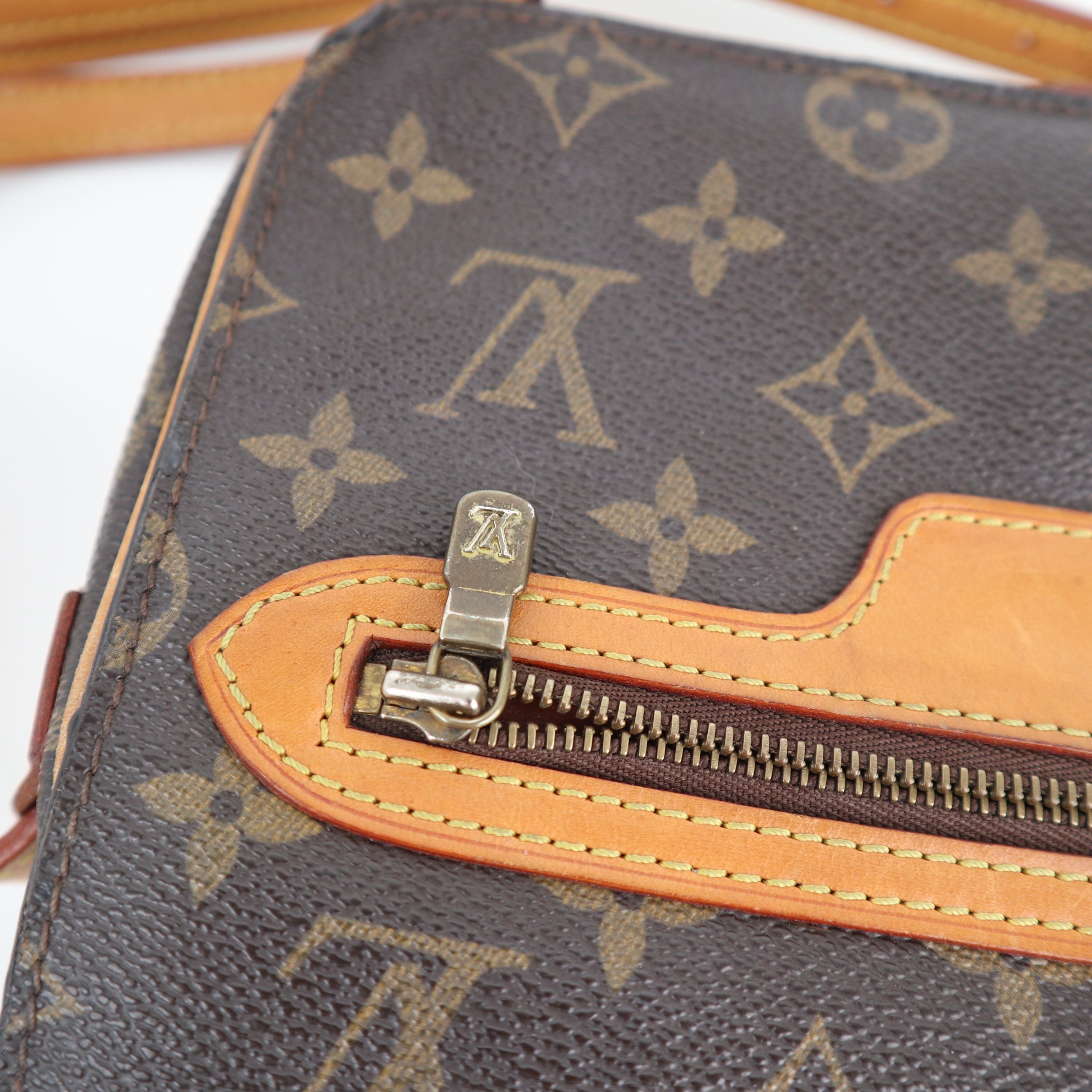 Louis Vuitton Monogram Saint Germain Shoulder Bag C1657 | Pre-Owned Very Good Brown Monogram Canvas