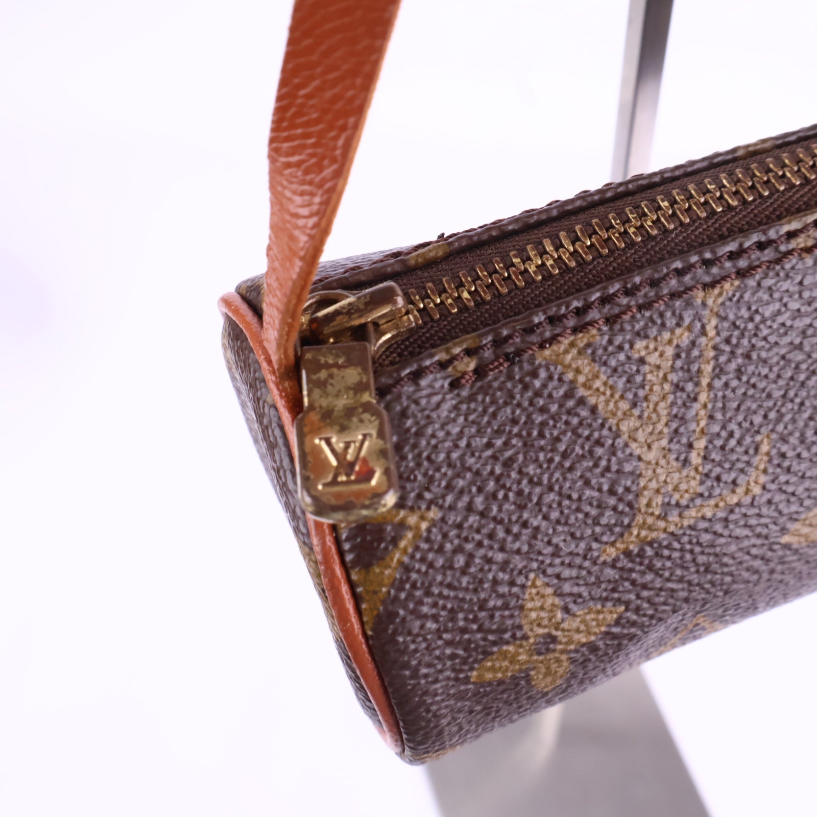 J2924R Louis Vuitton Mini Bag Monogram Canvas Papillon Mini Pochette | Pre-Owned Brown Monogram Coated Canvas; Leather