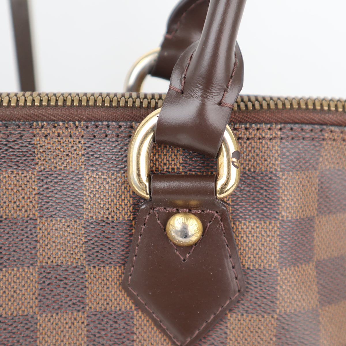 C2535R Louis Vuitton Shoulder Bag Damier Ebene Saleya MM | Pre-Owned Very Good Brown Damier Ebene Coated Canvas, Leather Trim