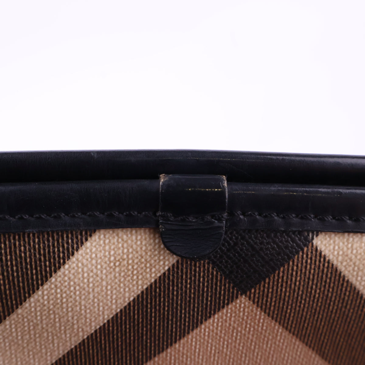 J2831 Burberry Shoulder Bag Nova Check | Pre-Owned Beige / Brown Nova Check Canvas