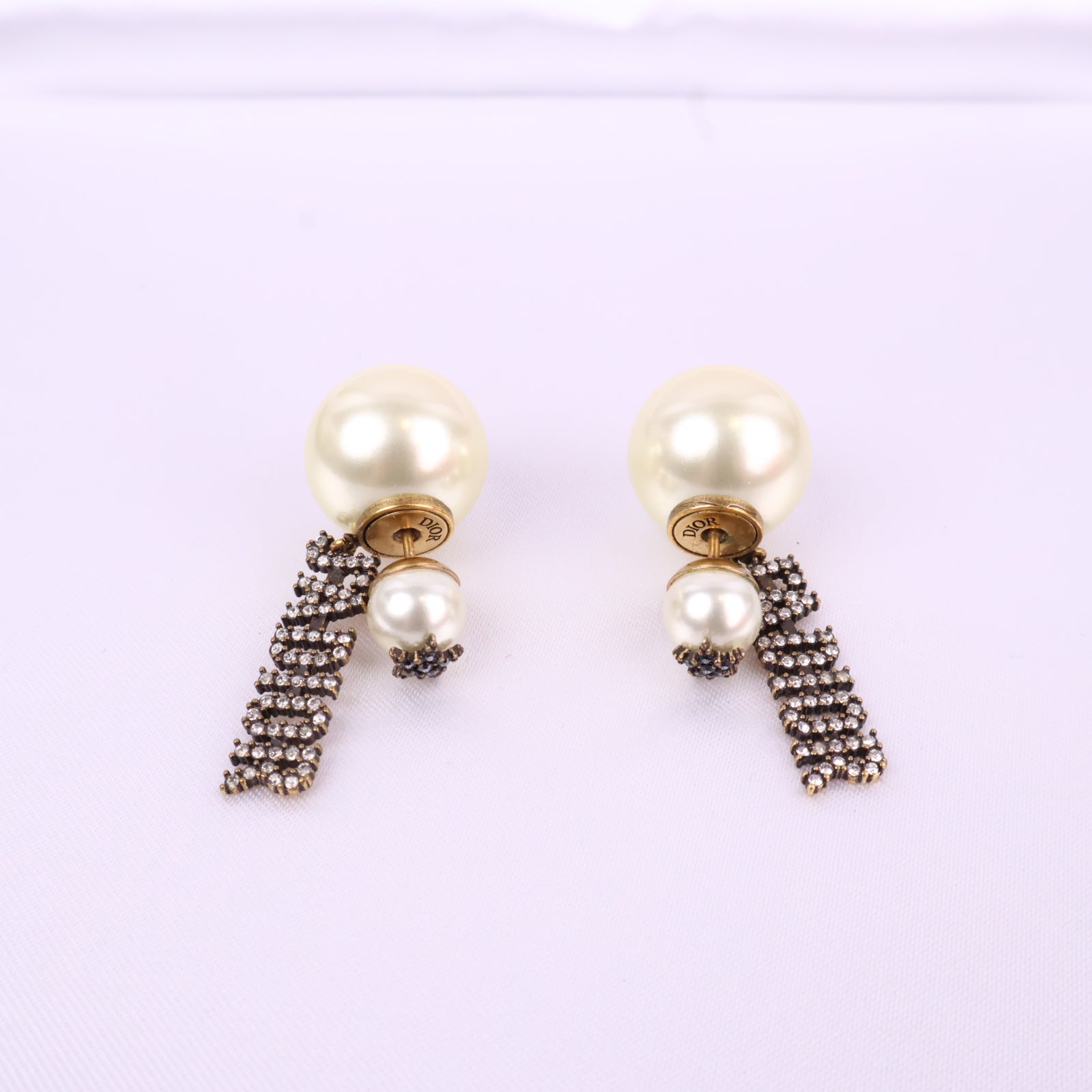 J2888* Christian Dior Earrings J'Adior Tribales Earrings | Pre-Owned Gold / White Gold-tone Metal; Resin Pearl