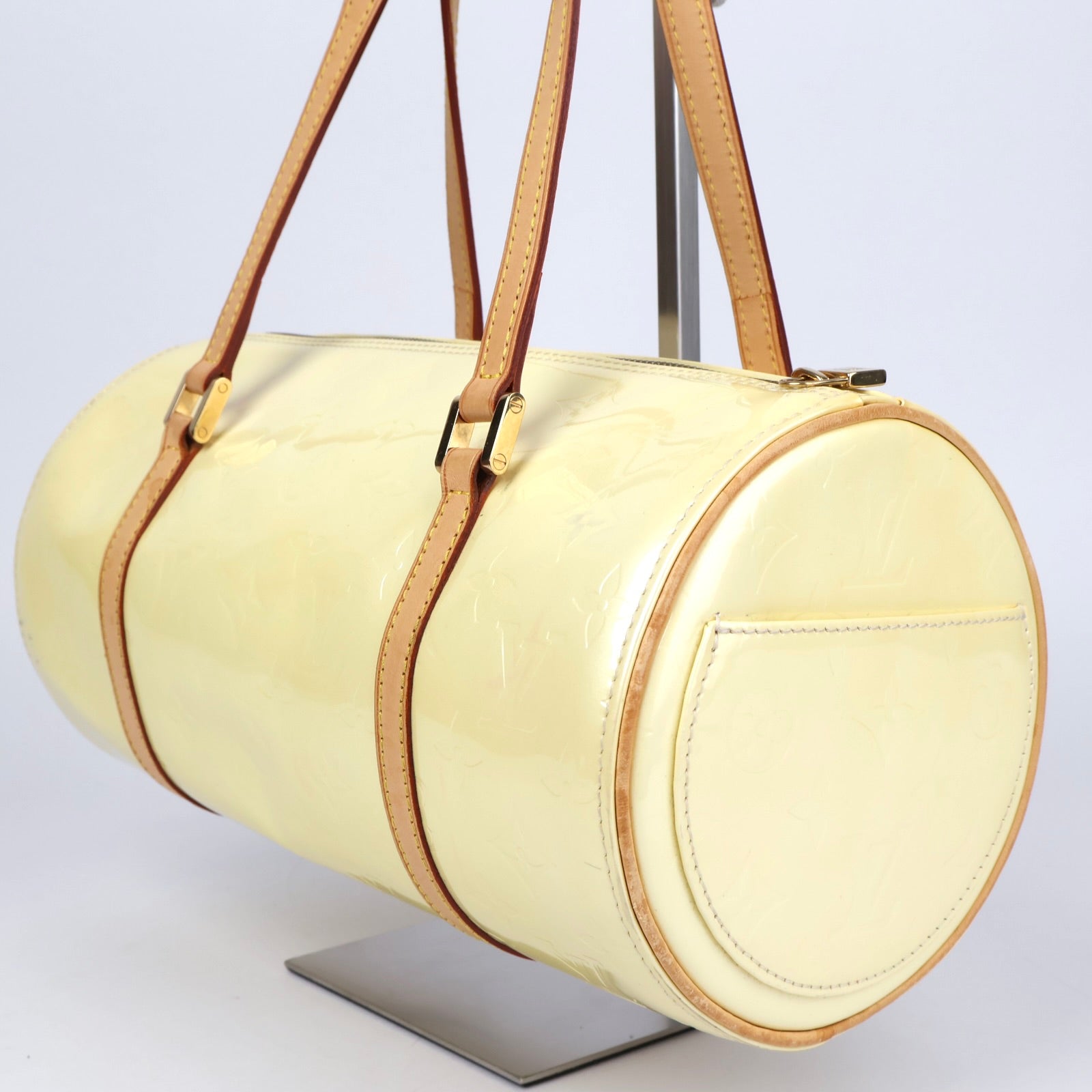 J1366 Louis Vuitton White Monogram Vernis Bedford- Pre Owned