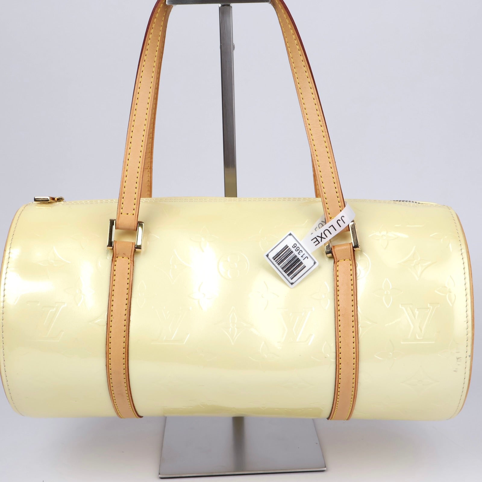 J1366 Louis Vuitton White Monogram Vernis Bedford- Pre Owned