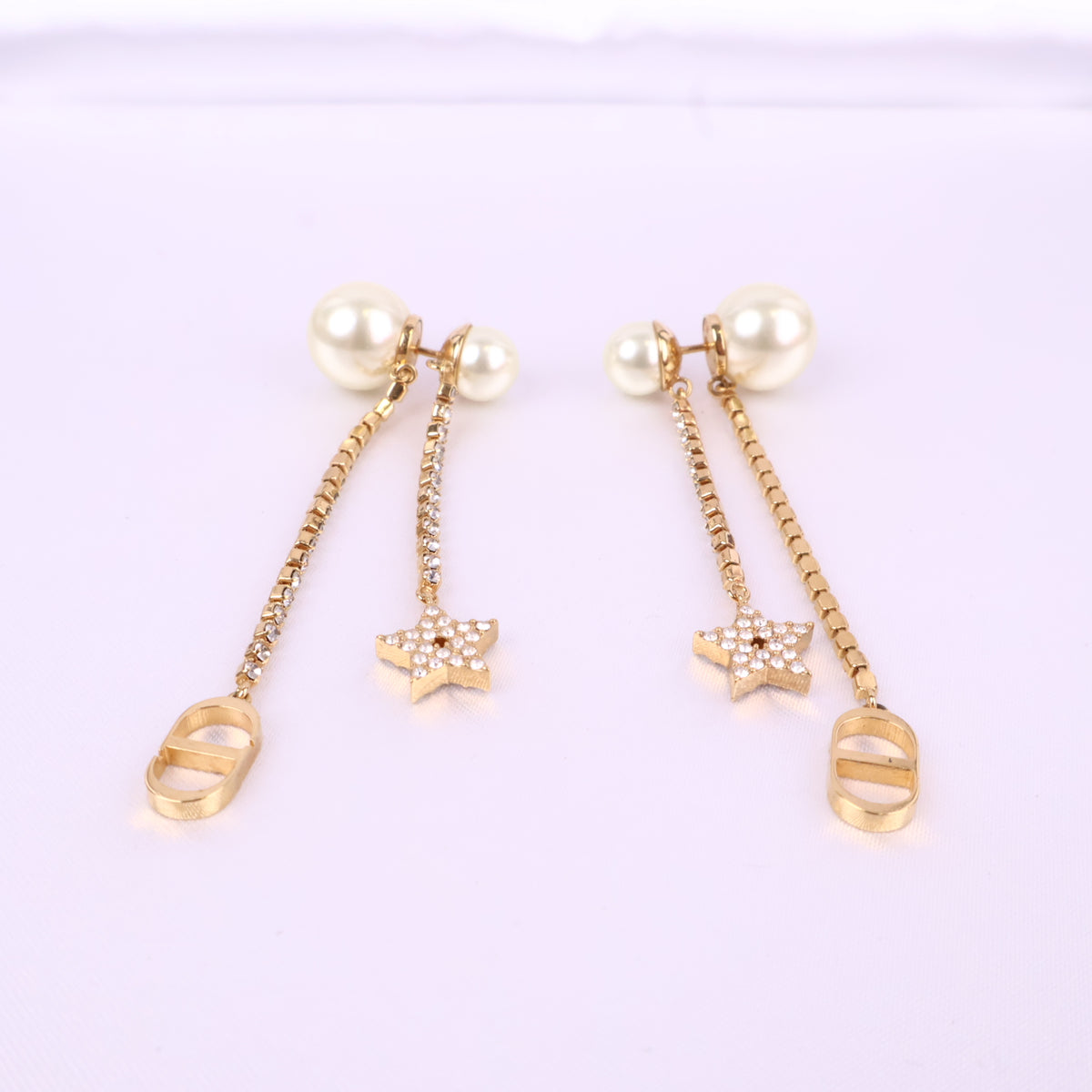 J2887*# Christian Dior Earrings Dior Tribales Earrings | Pre-Owned Gold / White / Silver Gold-finish Metal; White Resin Pearls; Silver-tone Crystals