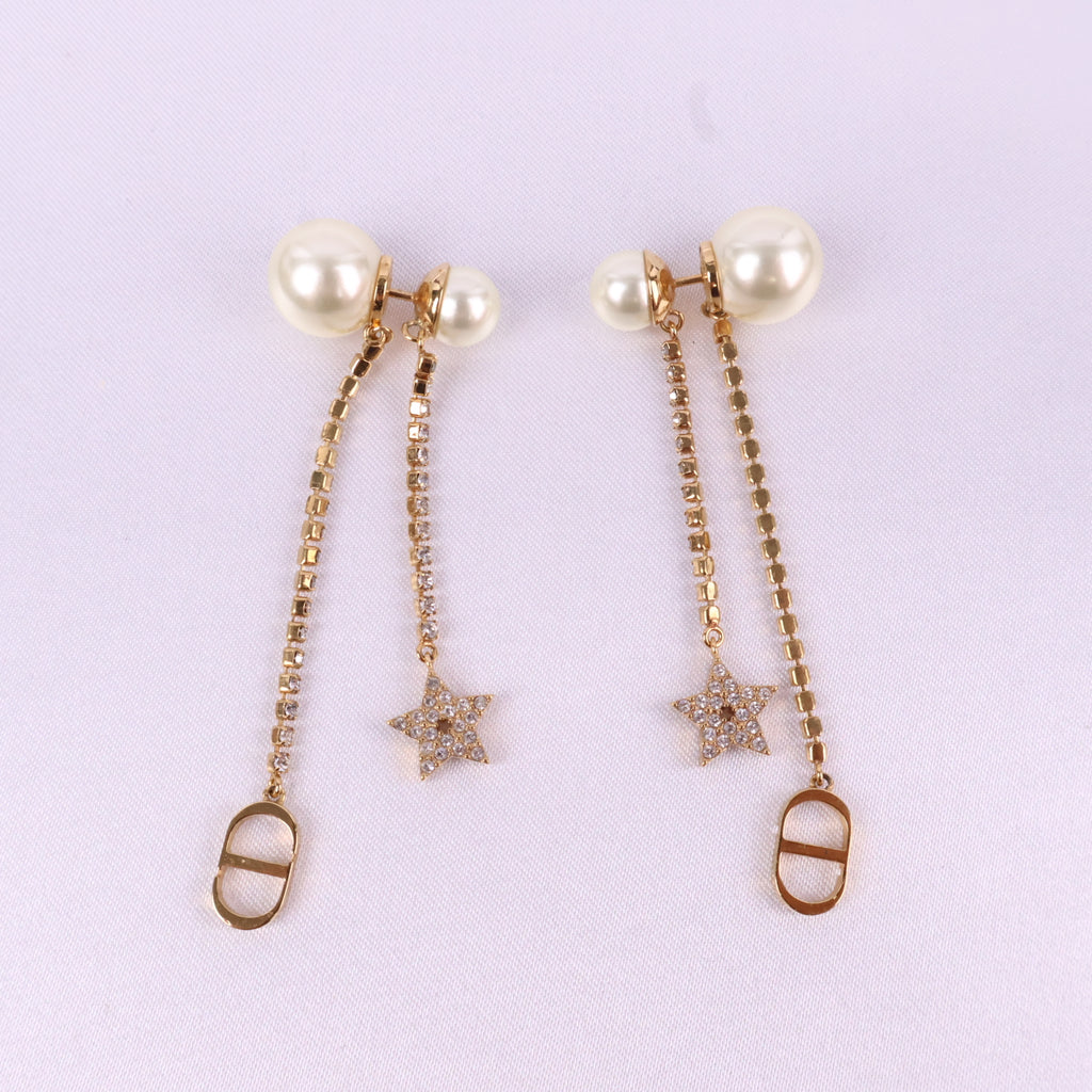J2887*# Christian Dior Earrings Dior Tribales Earrings | Pre-Owned Gold / White / Silver Gold-finish Metal; White Resin Pearls; Silver-tone Crystals