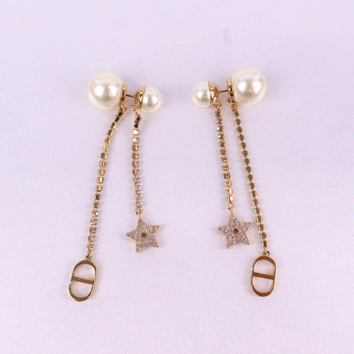 J2887*# Christian Dior Earrings Dior Tribales Earrings | Pre-Owned Gold / White / Silver Gold-finish Metal; White Resin Pearls; Silver-tone Crystals