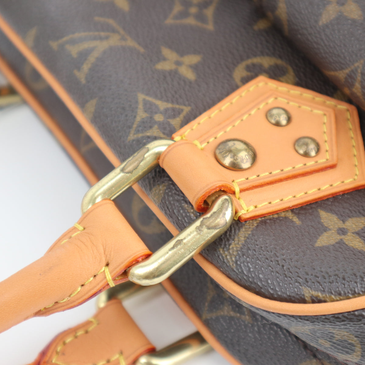 Louis Vuitton Monogram Manhattan PM Shoulder Bag C1682R | Pre-Owned Very Good Brown Monogram Canvas