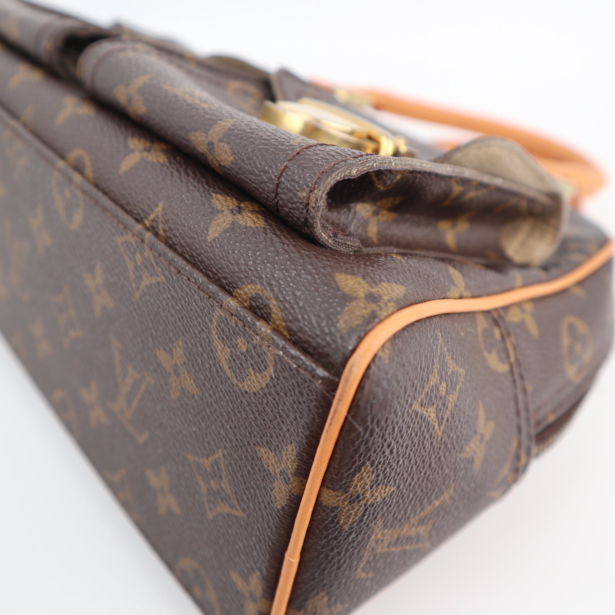 Louis Vuitton Monogram Manhattan PM Shoulder Bag C1682R | Pre-Owned Very Good Brown Monogram Canvas