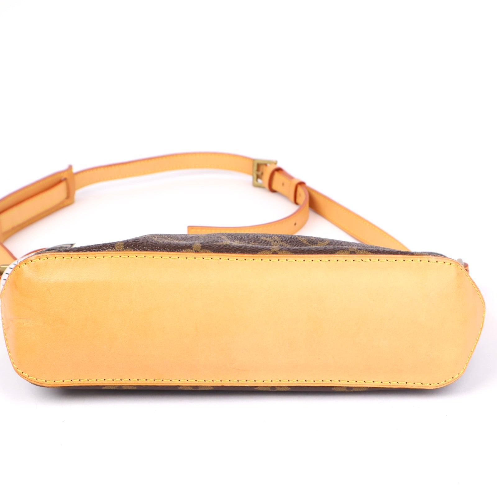 J1359 Louis Vuitton Trotteur Monogram Canvas- Pre Owned