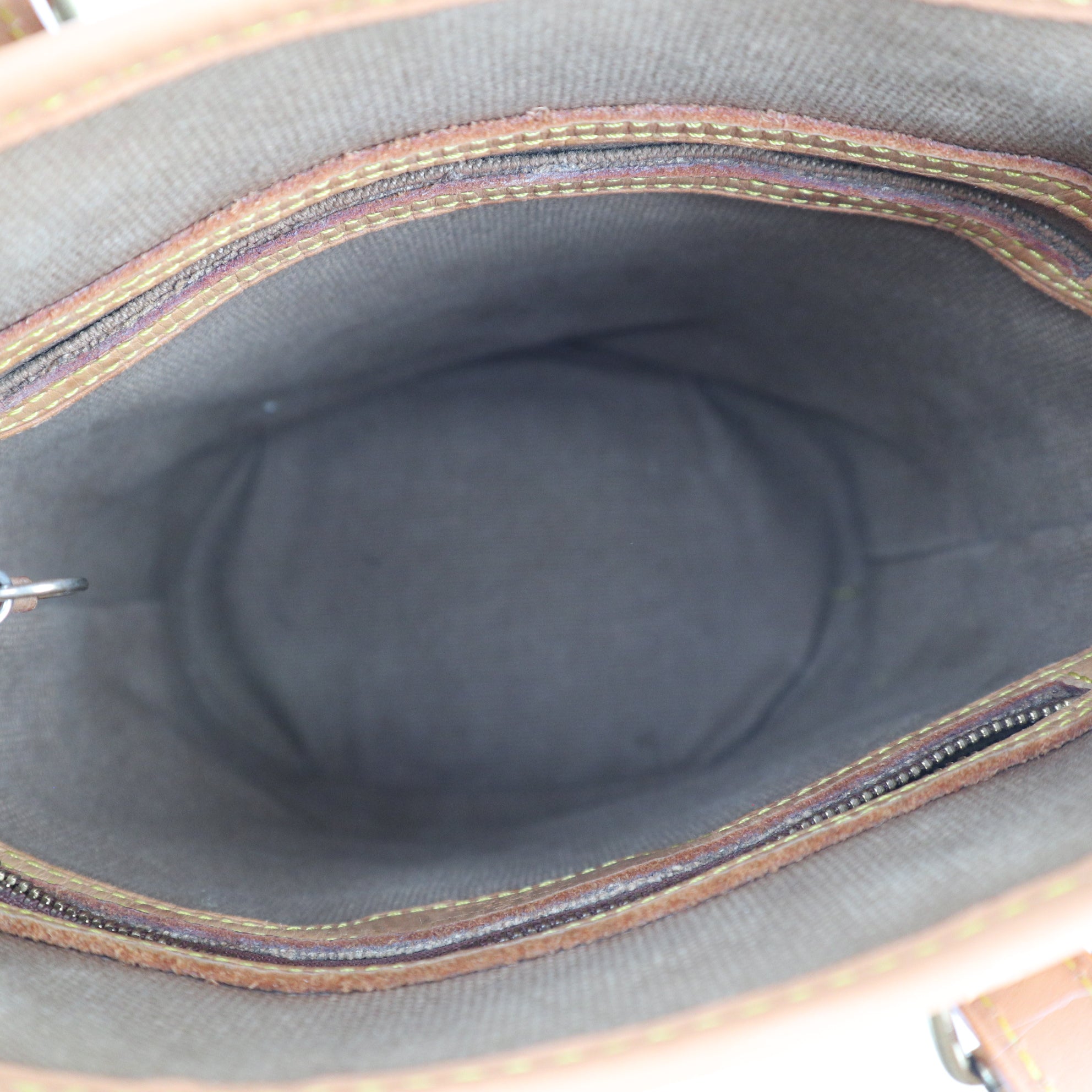 Louis Vuitton Monogram Canvas Petit Bucket Shoulder Bag C1689R | Pre-Owned Very Good Brown Monogram Canvas
