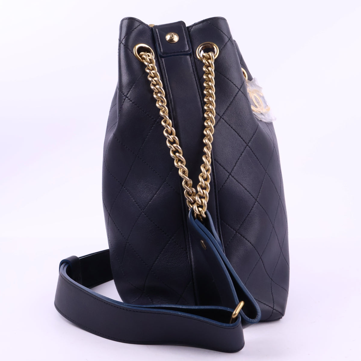 J2943 Chanel Shoulder Bag on my Should' Small Drawstring Bag | Pre-Owned