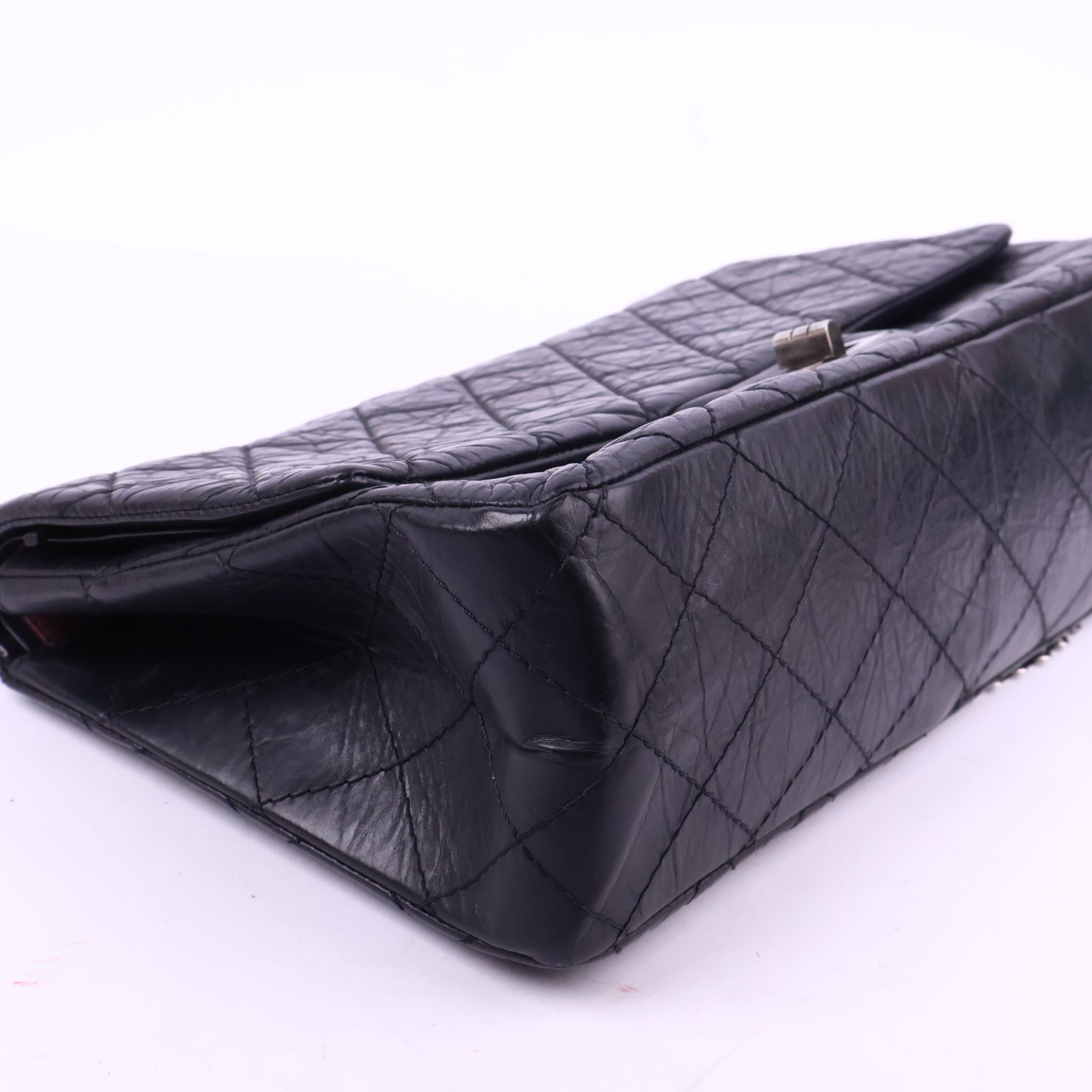 J3753 Chanel Shoulder Bag 2.55 Reissue Maxi Double Flap Bag | Pre-Owned Leather