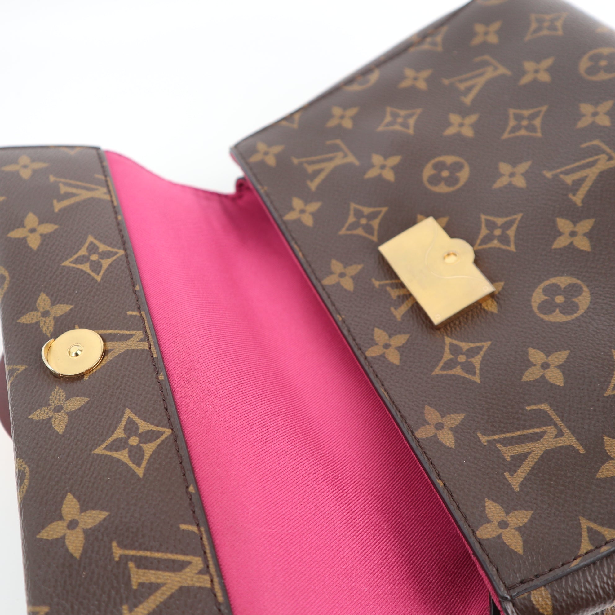 Louis Vuitton Monogram Cluny BB Shoulder Bag C1705 | Pre-Owned Very Good Brown Monogram Canvas