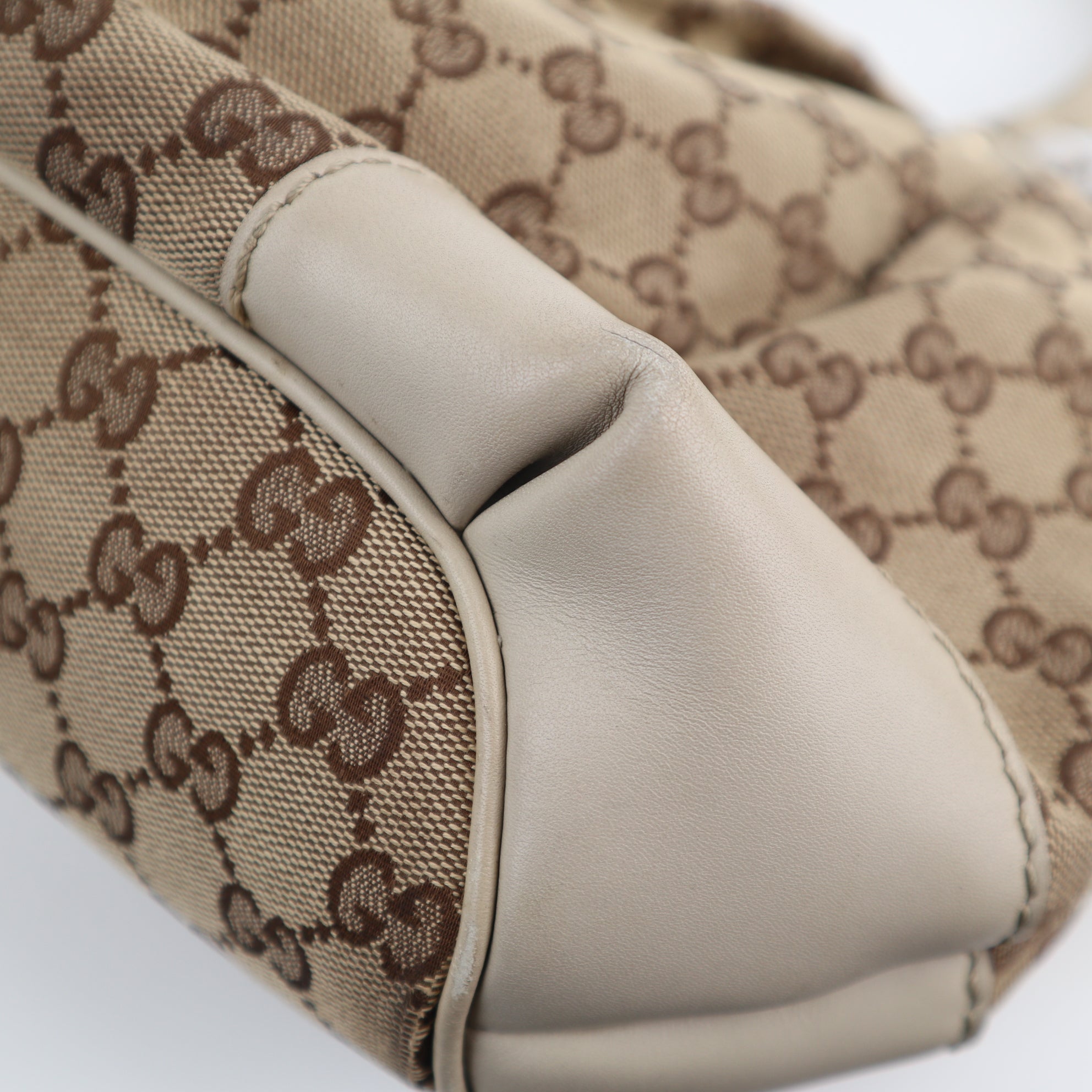 C2571 Gucci Shoulder Bag Sukey GG Canvas | Pre-Owned Very Good Brown Canvas GG