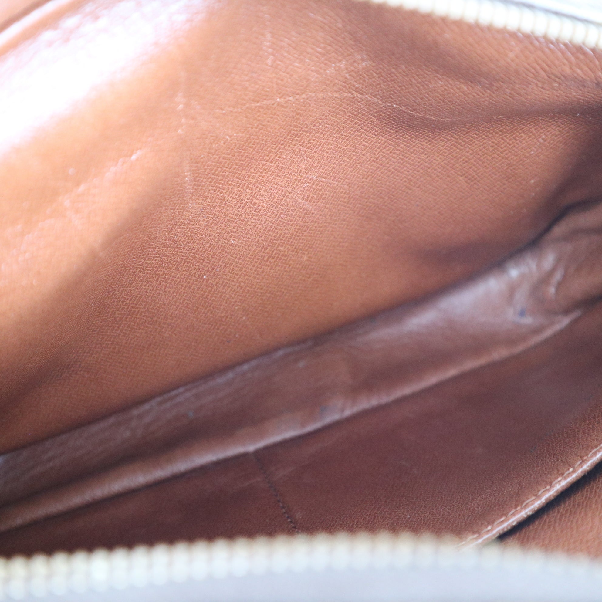 Louis Vuitton Monogram Trocadero 27 Shoulder Bag C1711R | Pre-Owned Very Good Brown Monogram Canvas