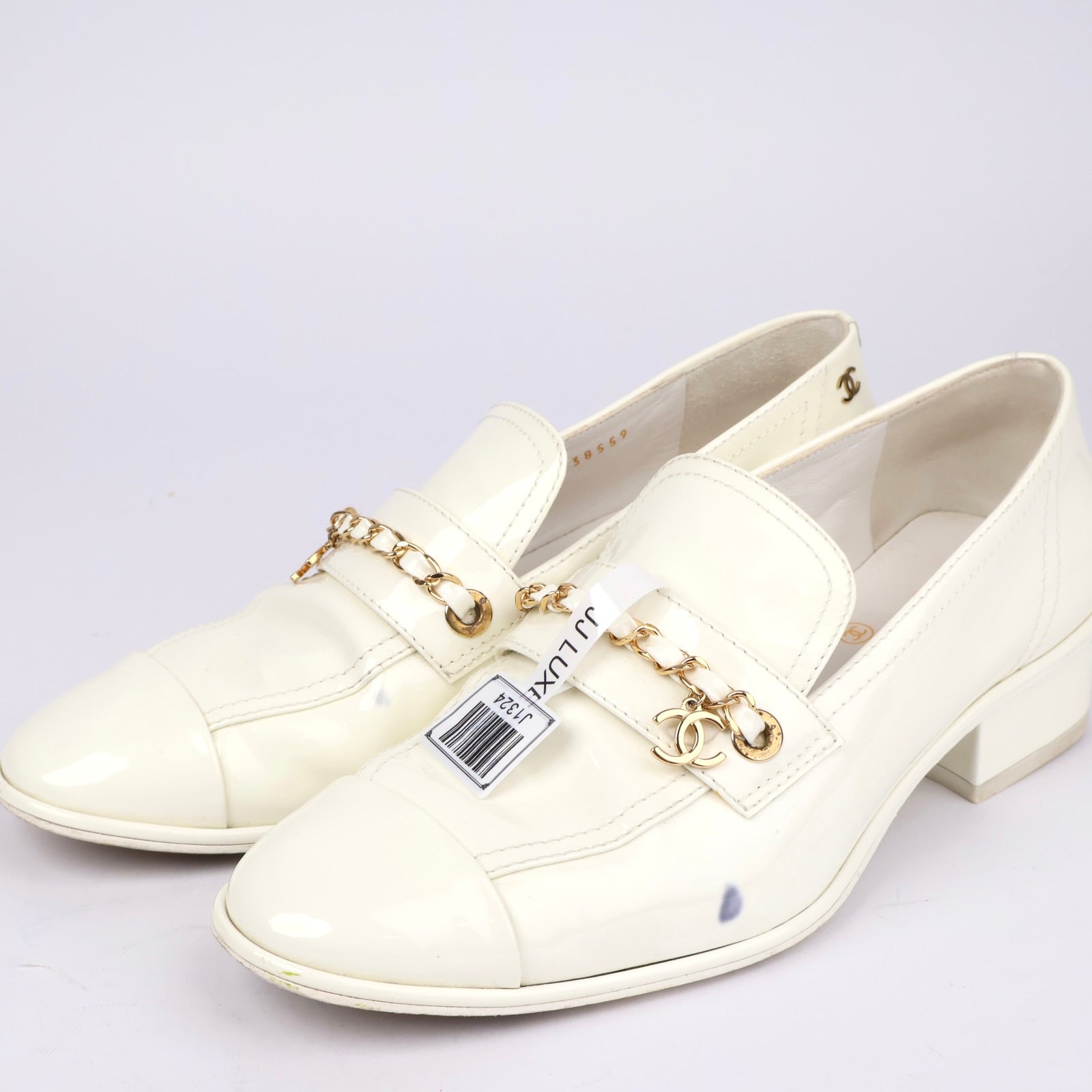 J1324 CHANEL White Leather CC Chain Loafers with Block Heel EU38/UK5- Pre Owned