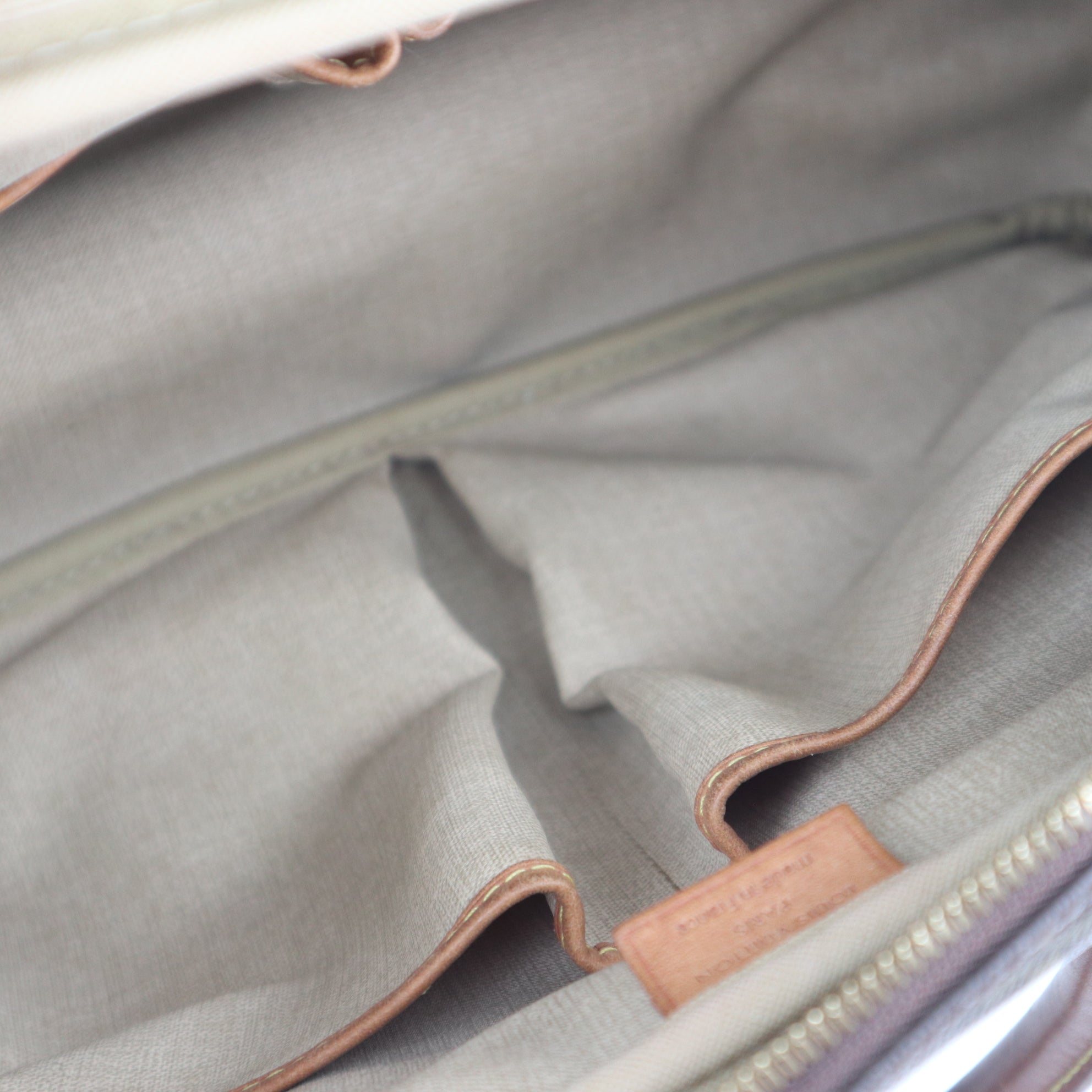 Louis Vuitton Monogram Deauville Shoulder Bag C1714 | Pre-Owned Very Good Brown Monogram Canvas