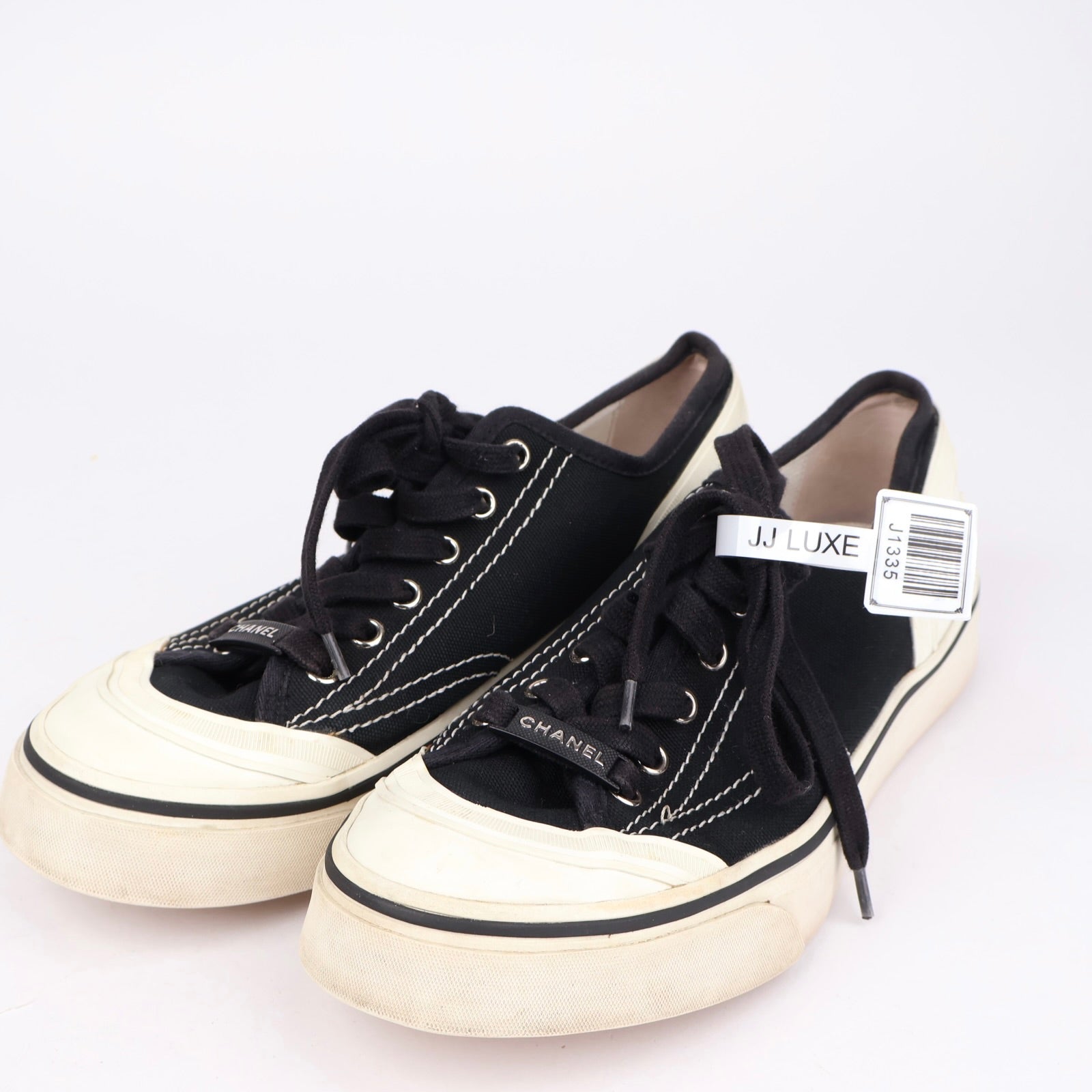 J1335 CHANEL Black Canvas Low-Top Sneakers EU38.5/UK5.5- Pre Owned