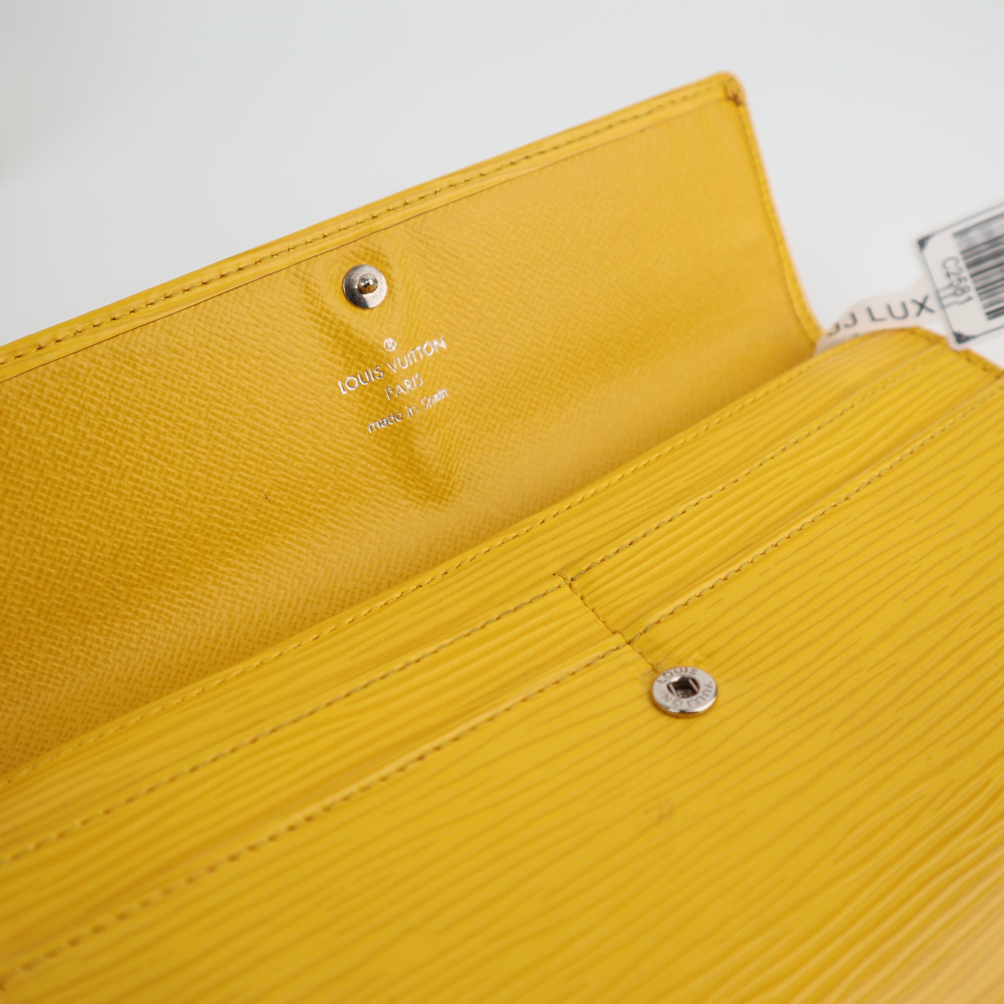 C2581 Louis Vuitton Wallet Yellow Epi Walle | Pre-Owned Very Good Yellow Leather