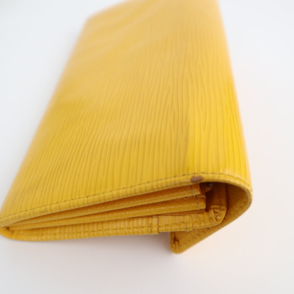 C2581 Louis Vuitton Wallet Yellow Epi Walle | Pre-Owned Very Good Yellow Leather