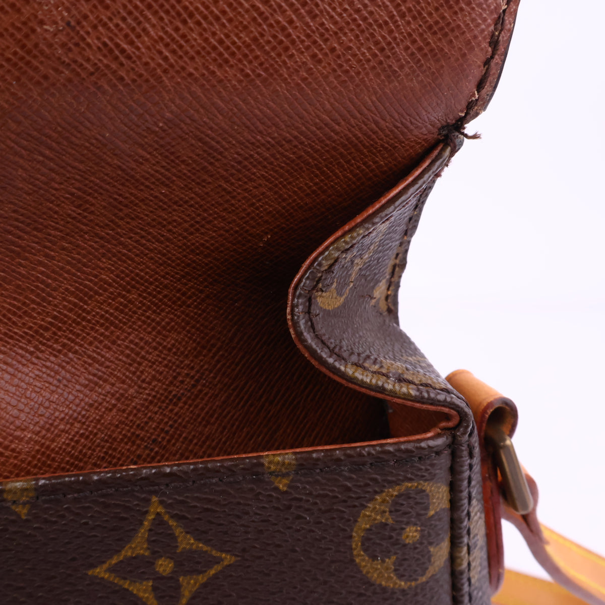 J2696 Louis Vuitton Shoulder Bag Monogram Saint-Cloud | Pre-Owned Excellent Brown Monogram Coated canvas