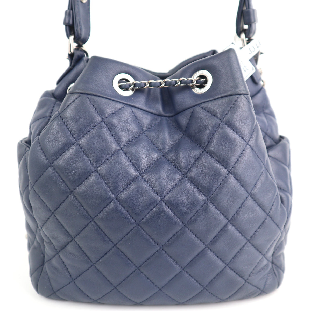 C2586 Chanel Bucket Bag Chain Bucket Bag Lambskin Leather | Pre-Owned Very Good Leather