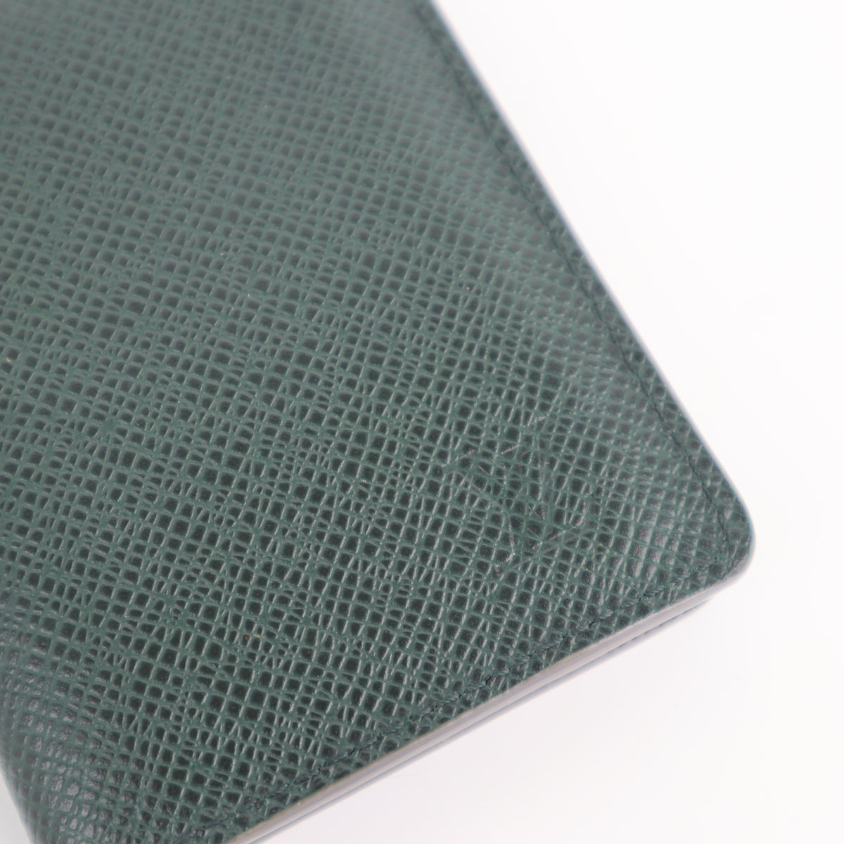 C2590# Louis Vuitton Wallet Taiga card holder | Pre-Owned Very Good Leather Plain