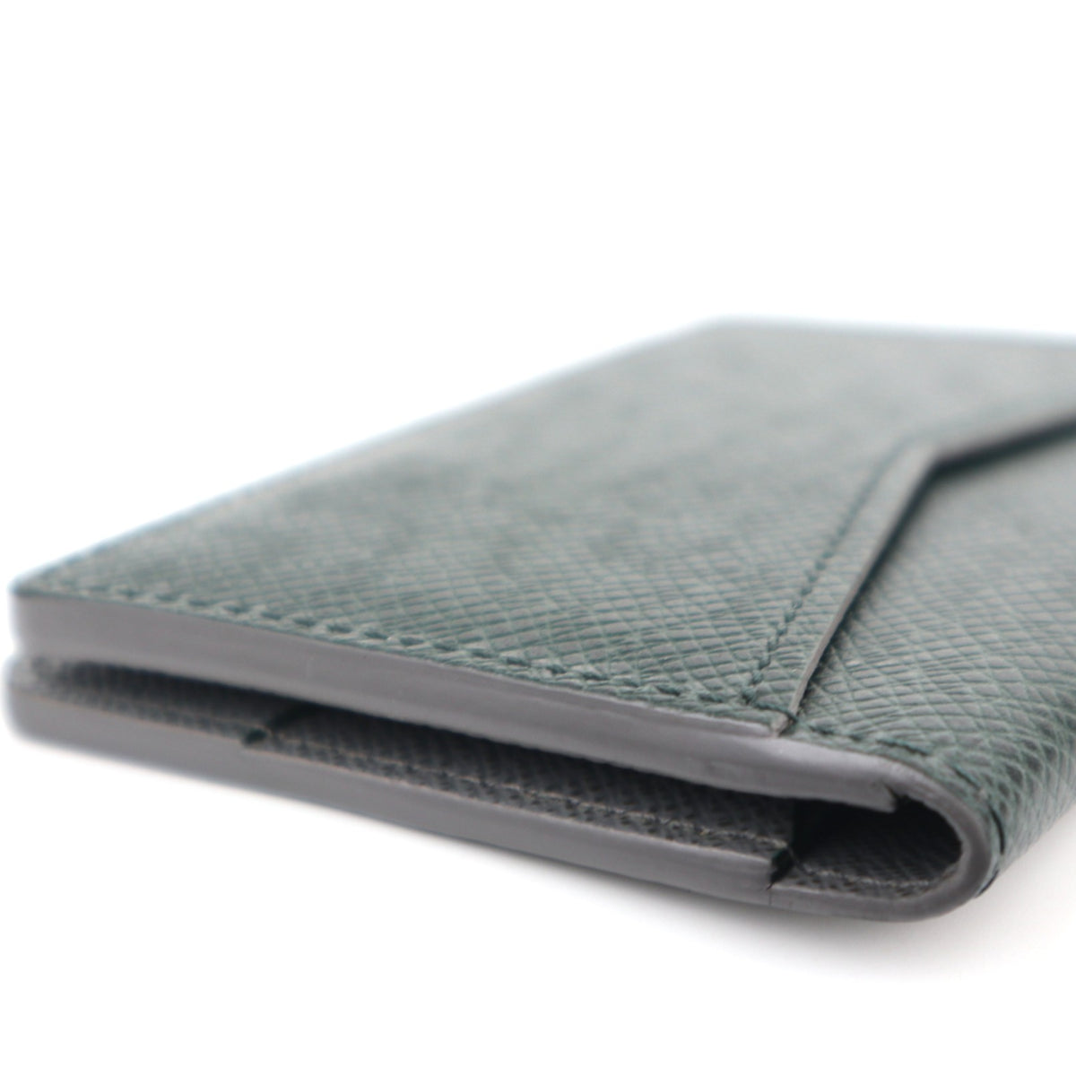 C2590# Louis Vuitton Wallet Taiga card holder | Pre-Owned Very Good Leather Plain