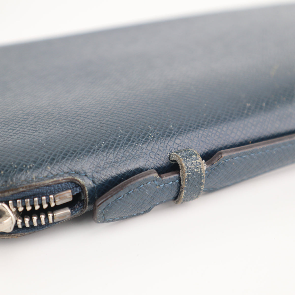 C2591# Louis Vuitton Wallet Taiga Leather Organizer Atoll | Pre-Owned Good Leather Plain