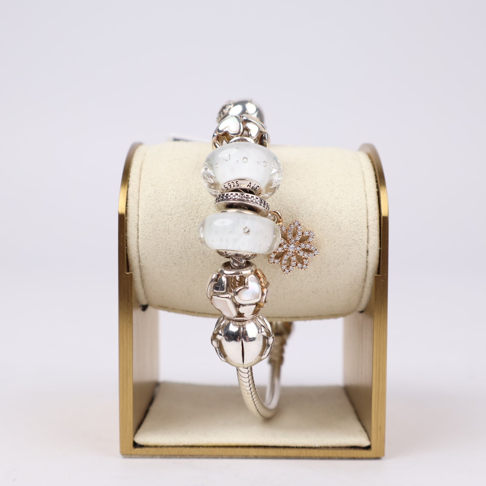 J1294 Pandora Snowflake Murano Glass Charm Bracelet- Pre Owned