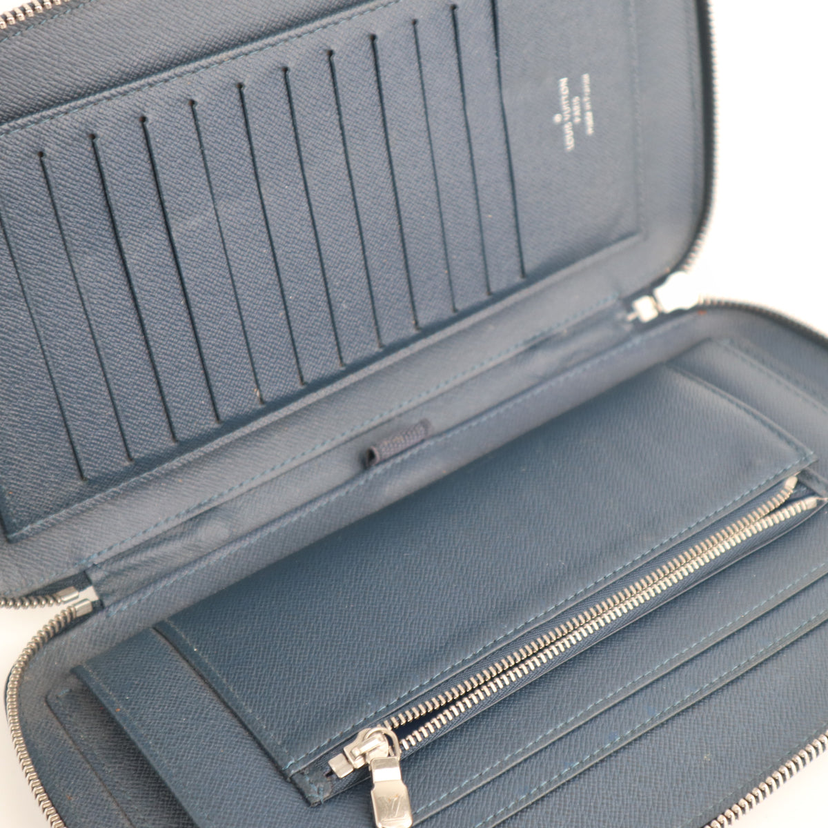 C2591# Louis Vuitton Wallet Taiga Leather Organizer Atoll | Pre-Owned Good Leather Plain