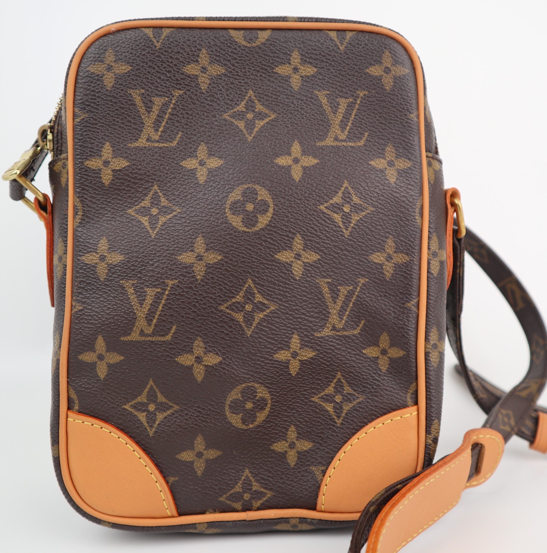 Louis Vuitton Monogram canvas Amazone Shoulder Bag C1729R | Pre-Owned Excellent Brown Monogram Canvas