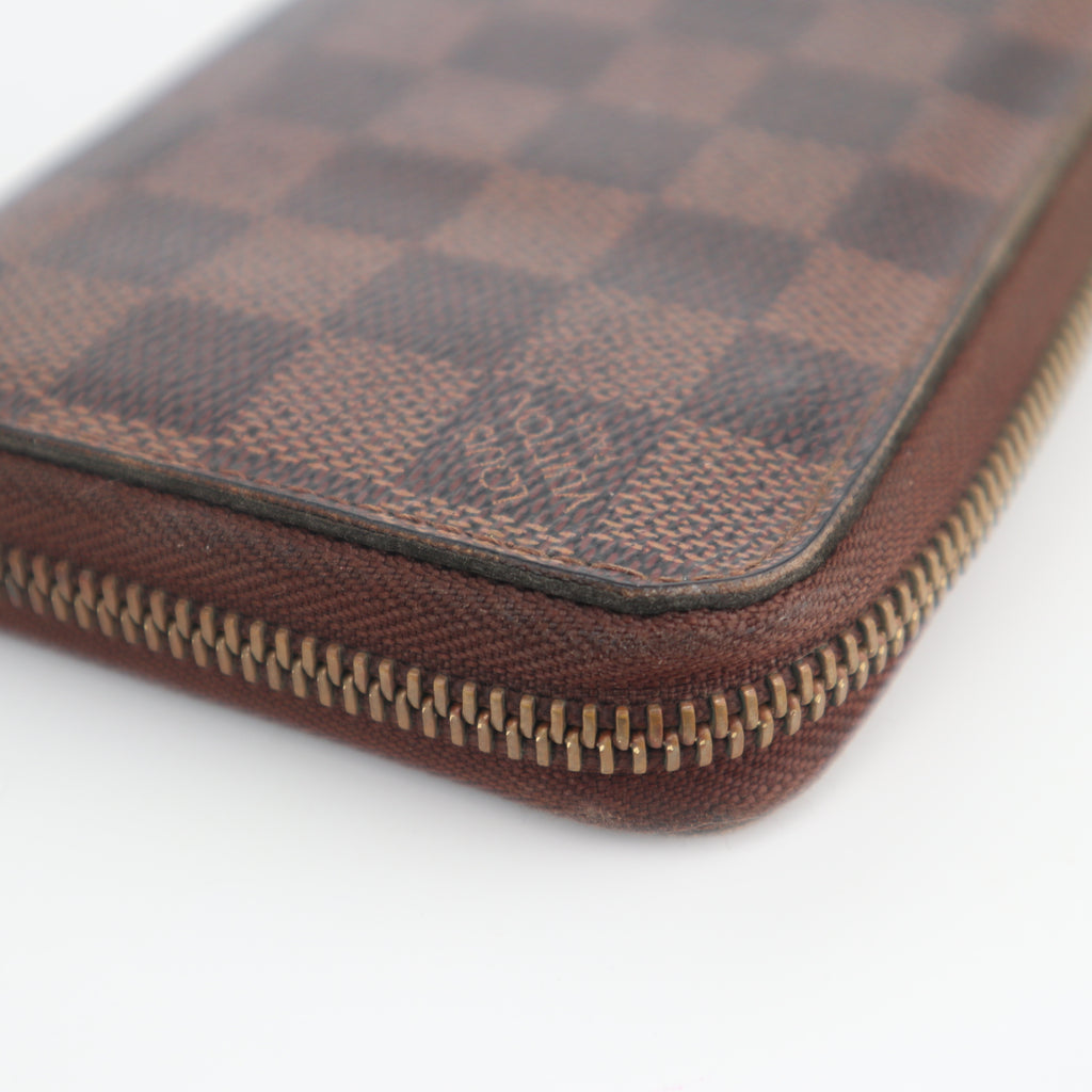 C2593 Louis Vuitton Wallet Damier Ebene Zippy Wallet | Pre-Owned Very Good Brown Coated canvas Damier Ebene