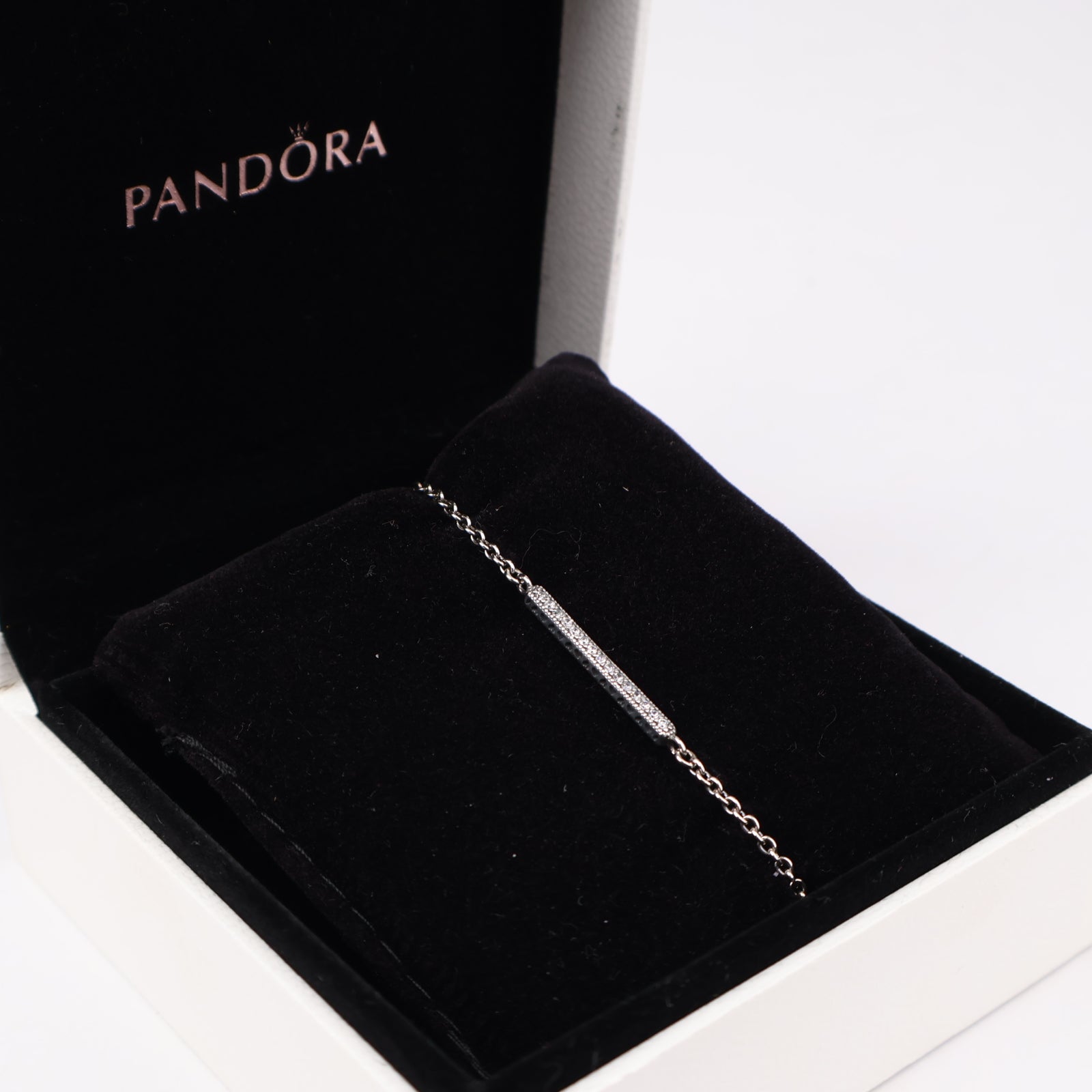 J1296 Pandora Sparkling Bar Chain Bracelet- Pre Owned