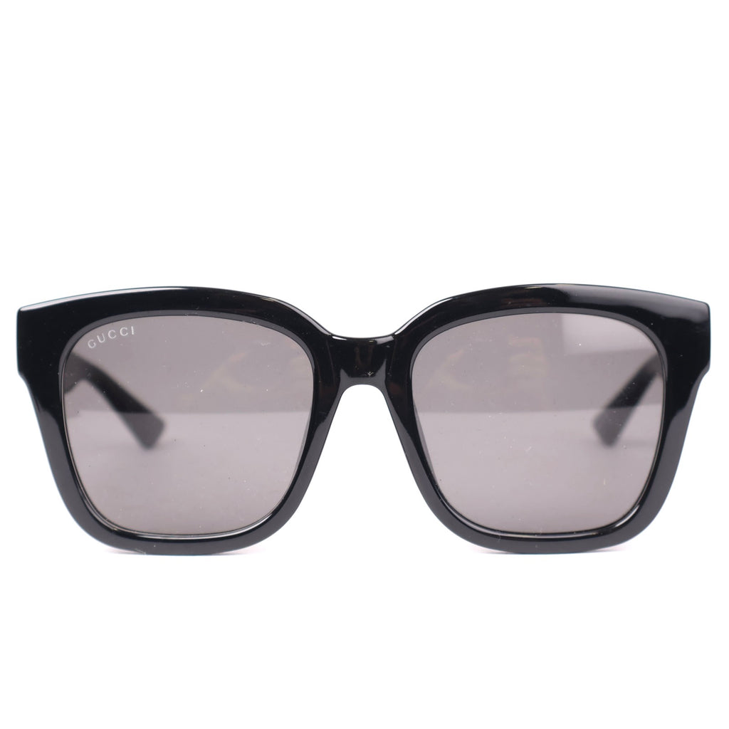 J1287 Gucci Sunglass Hut with Grey lenses and Black frame- Pre Owned