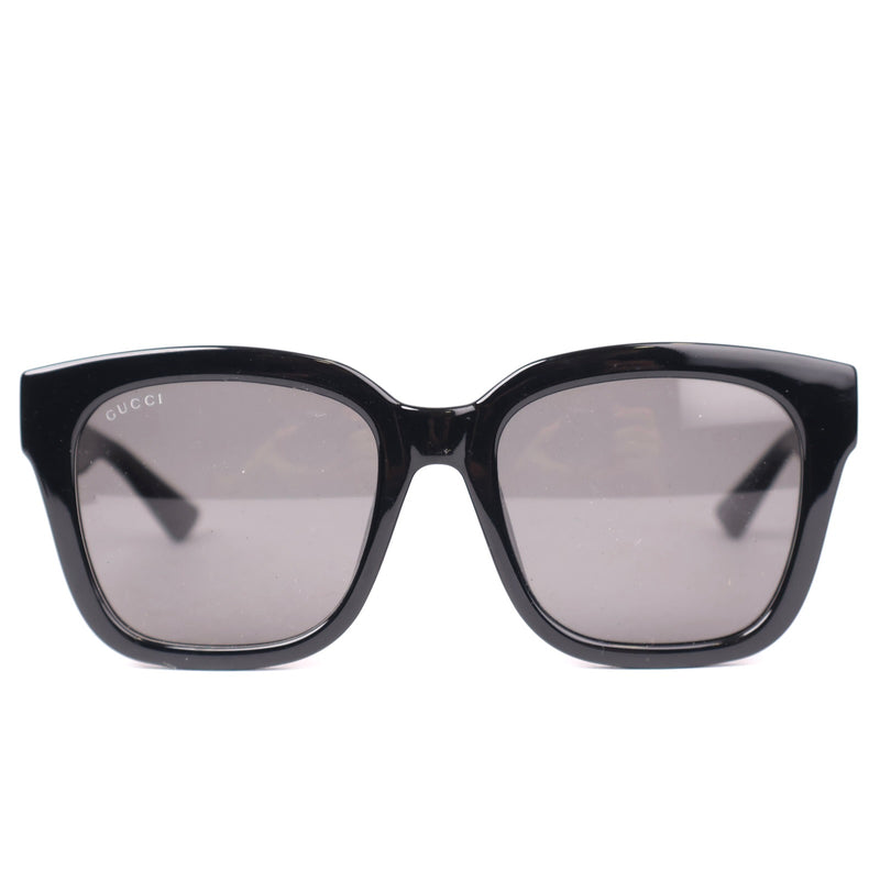 J1287 Gucci Sunglass Hut with Grey lenses and Black frame- Pre Owned