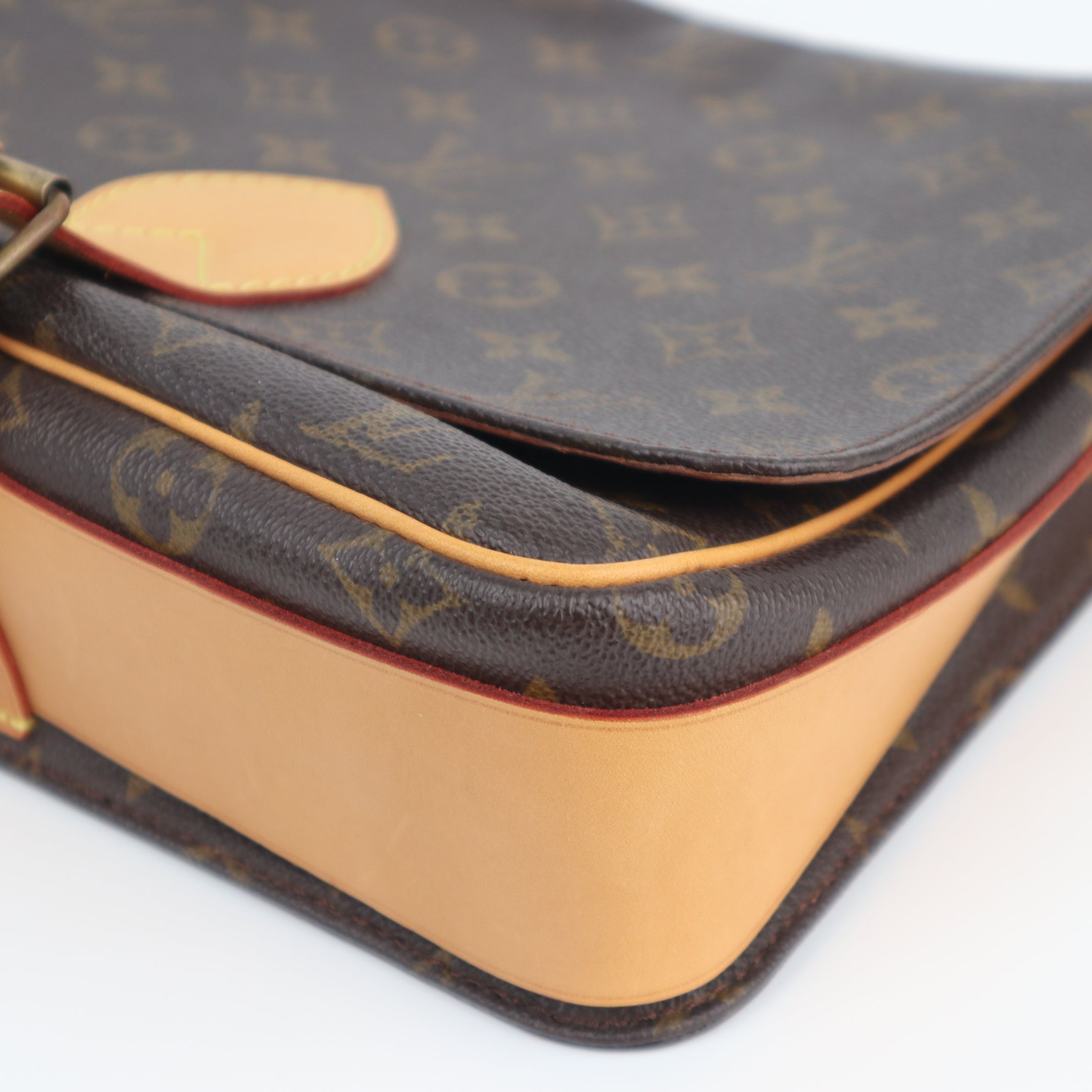 Louis Vuitton Monogram Cartouchiere GM Shoulder Bag C1733R | Pre-Owned Excellent Brown Monogram Canvas