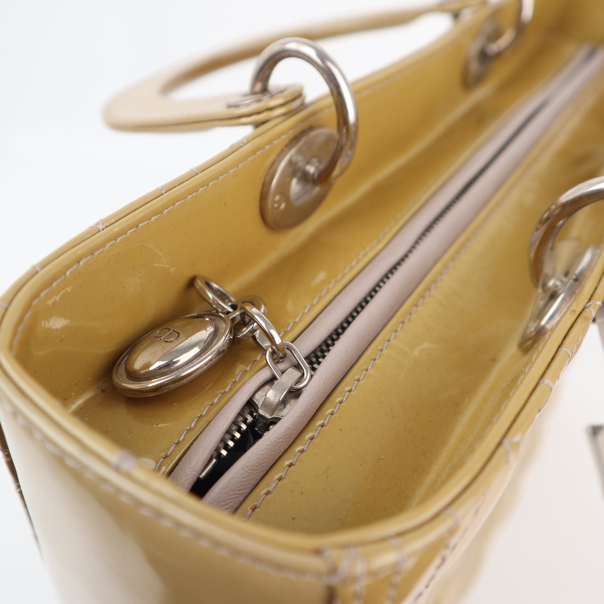 Christian Dior Patent Cannage Large Lady Dior Beige Shoulder Bag C1736 | Pre-Owned Very Good Beige Cannage Patent leather