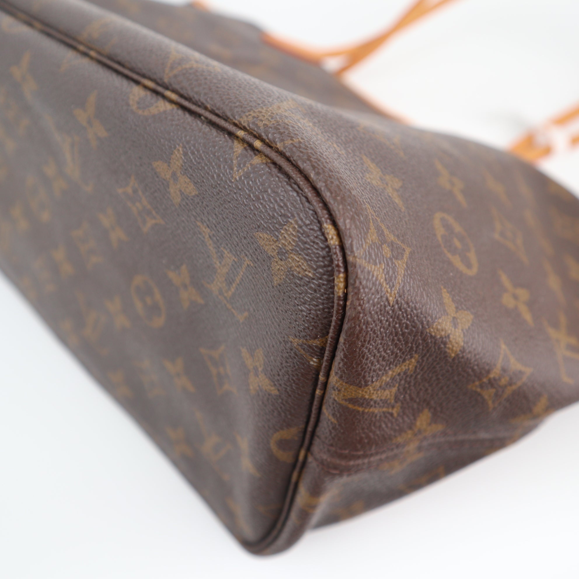 Louis Vuitton Monogram Canvas Neverfull MM Shoulder Bag C1737R | Pre-Owned Very Good Brown Monogram Canvas