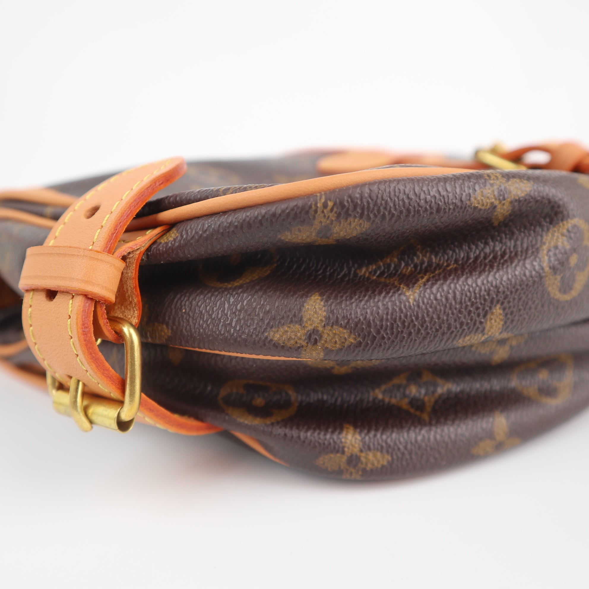 Louis Vuitton Monogram Canvas Saumur 30 Shoulder Bag C1741R | Pre-Owned Excellent Brown Monogram Canvas