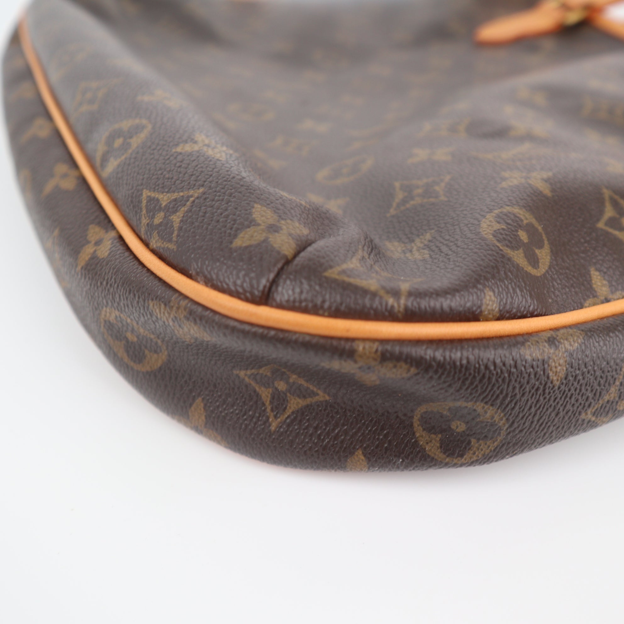 Louis Vuitton Monogram Canvas Odeon GM Shoulder Bag C1743R | Pre-Owned Excellent Brown Monogram Canvas
