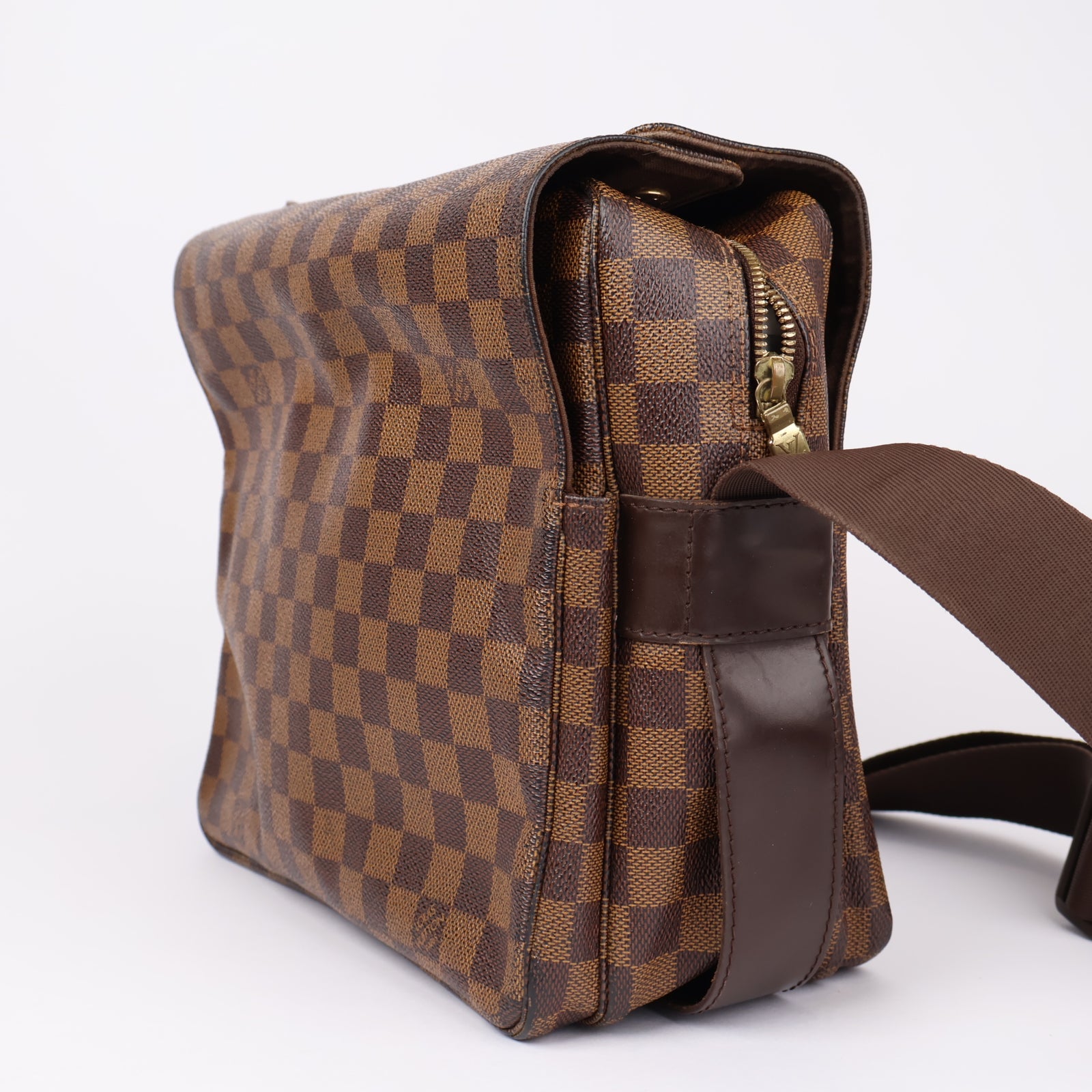 J1259 Louis Vuitton Naviglio Shoulder bag- Pre Owned