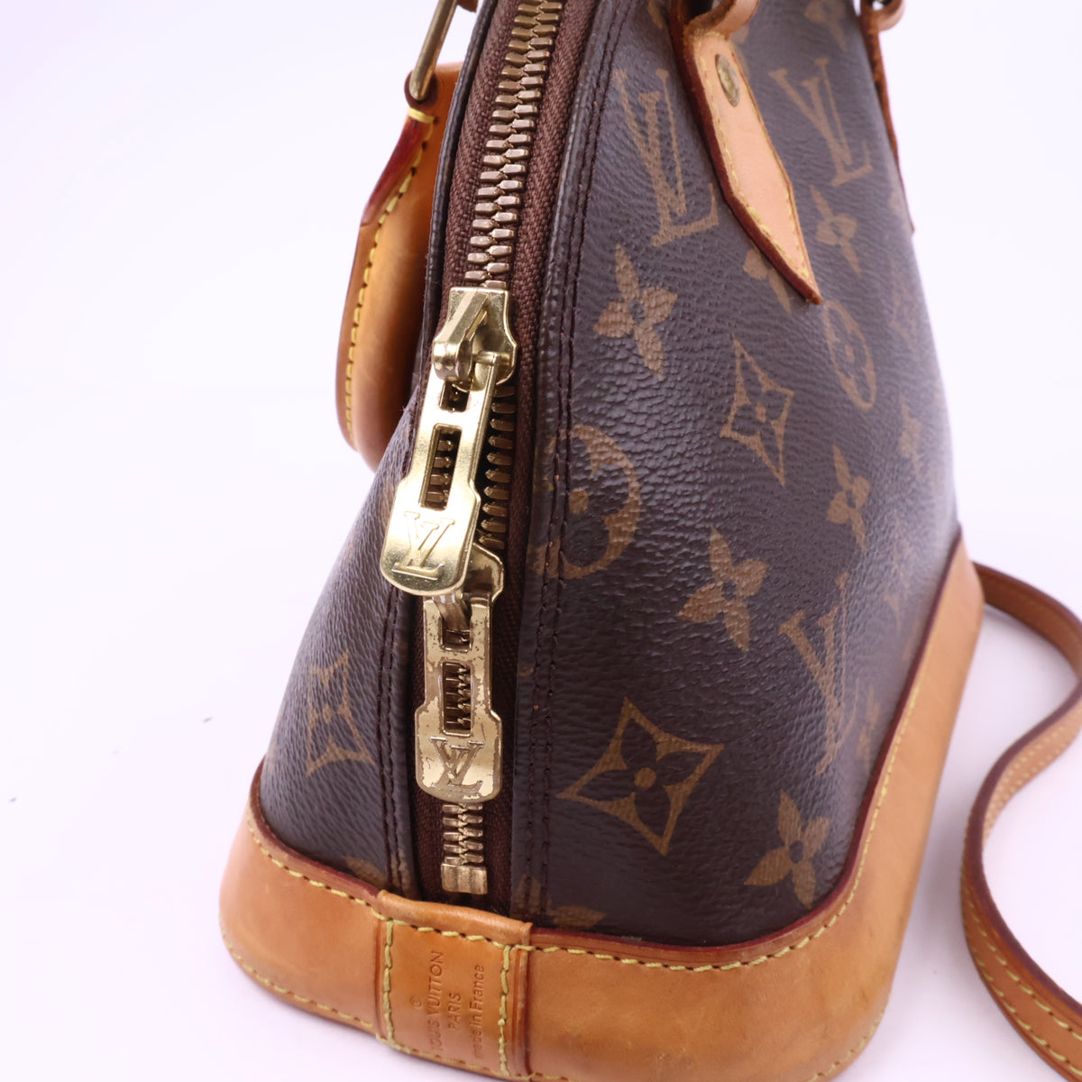 J2778 Louis Vuitton Top Handle Bag Alma BB | Pre-Owned Excellent Brown Monogram canvas