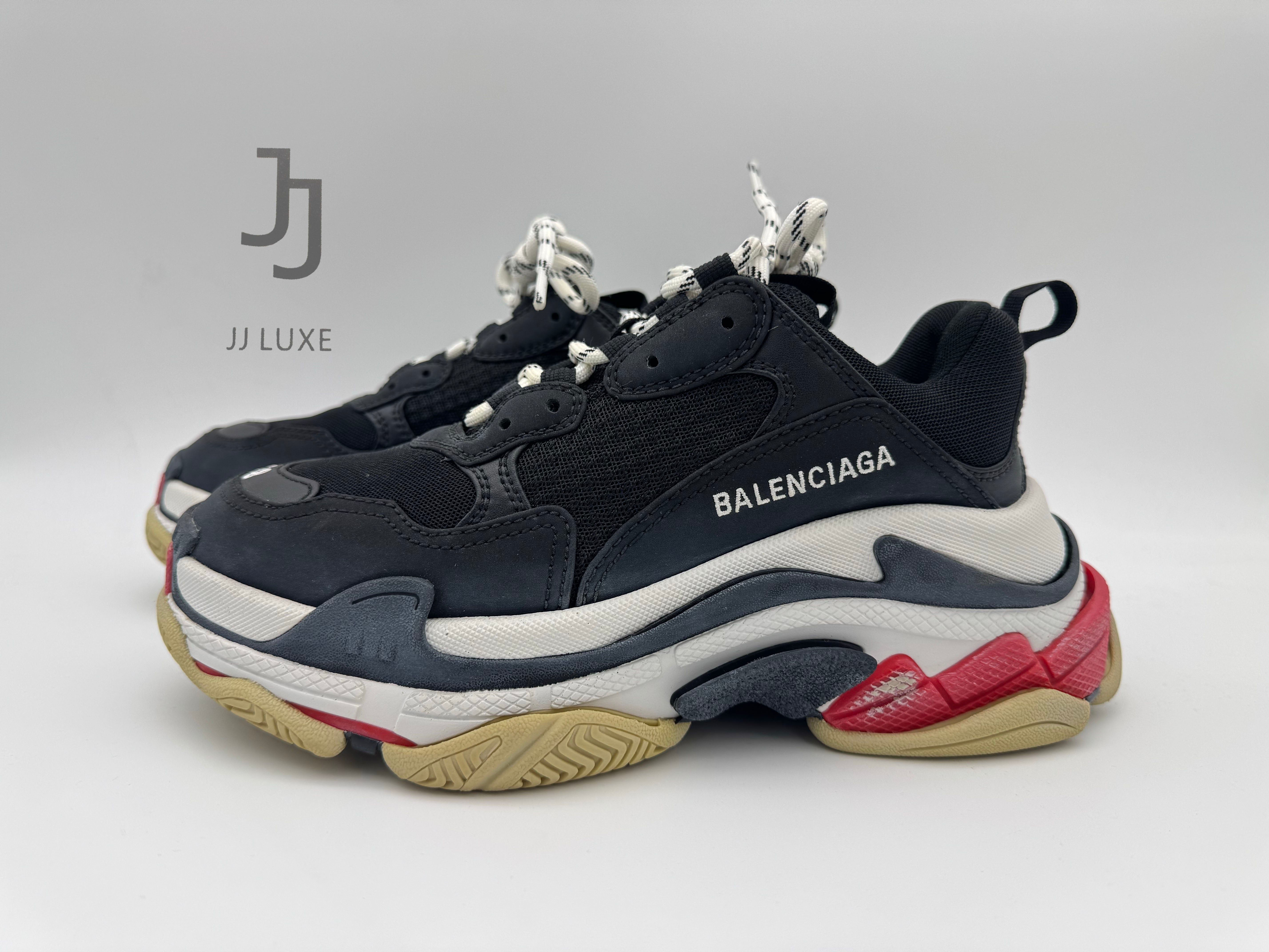 BALENCIAGA Triple S Sneakers Black/Red, EU 38- 95% new