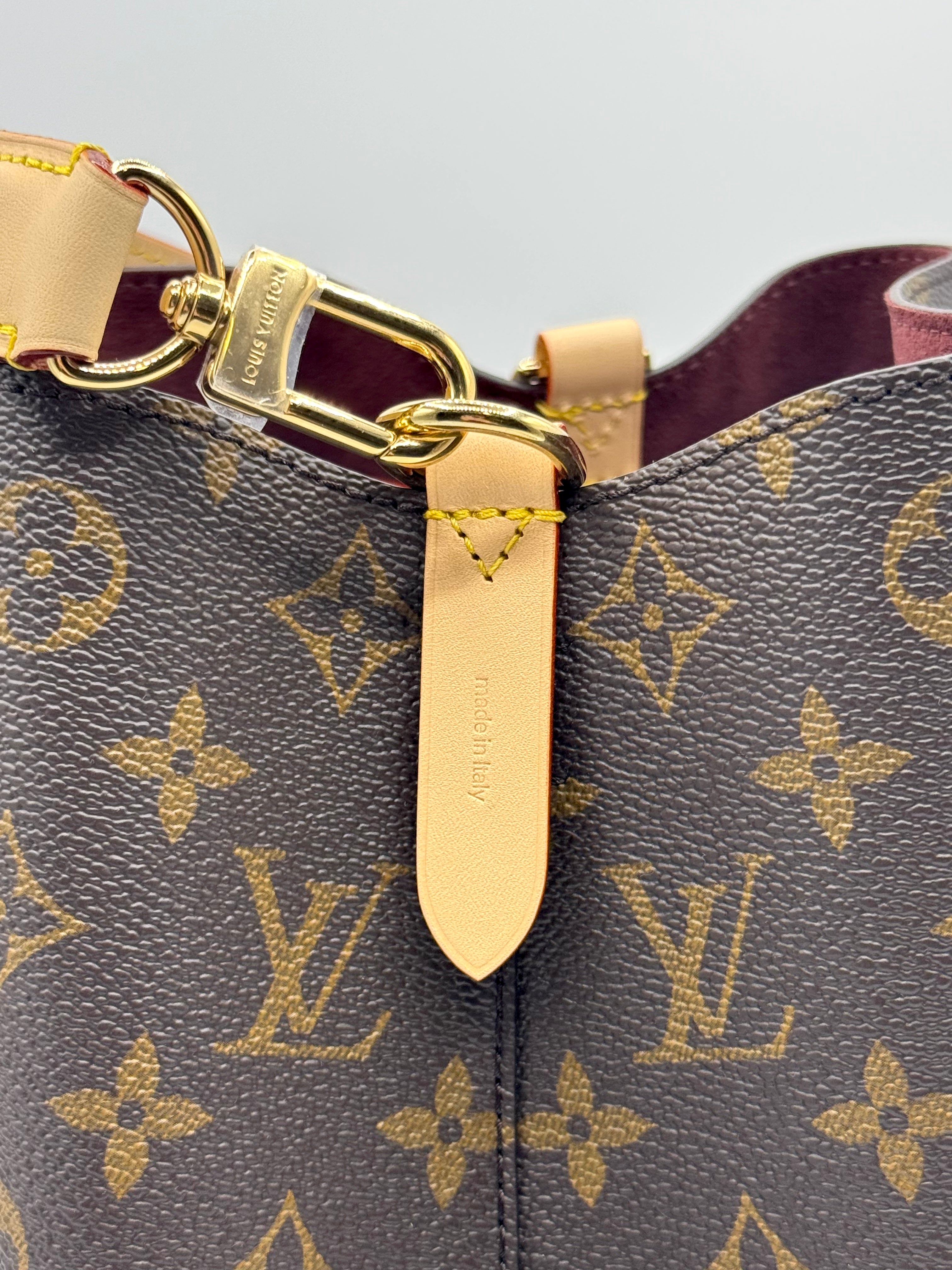 Louis Vuitton M46581 NéoNoé BB Bucket Bag