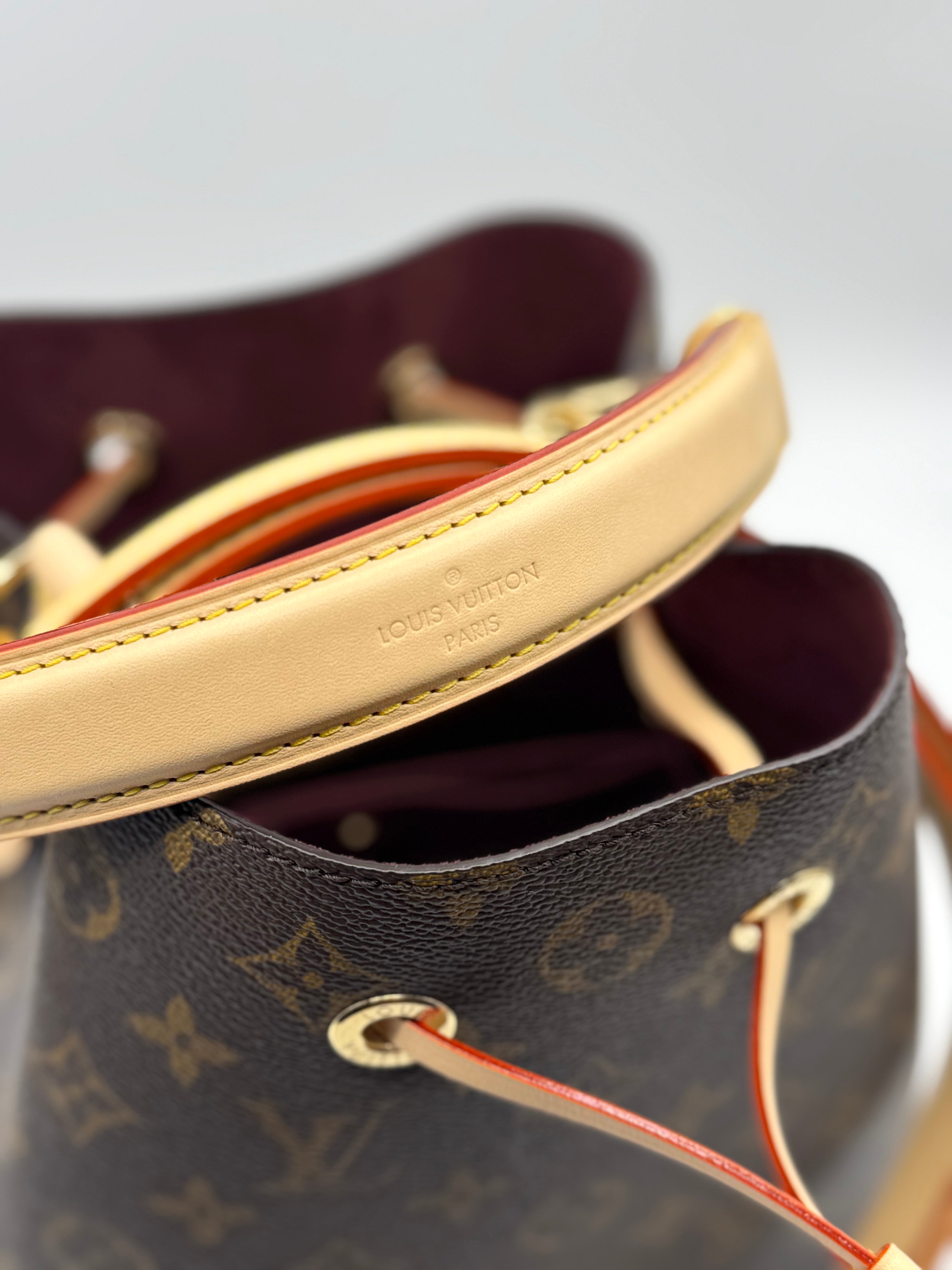 Louis Vuitton M46581 NéoNoé BB Bucket Bag
