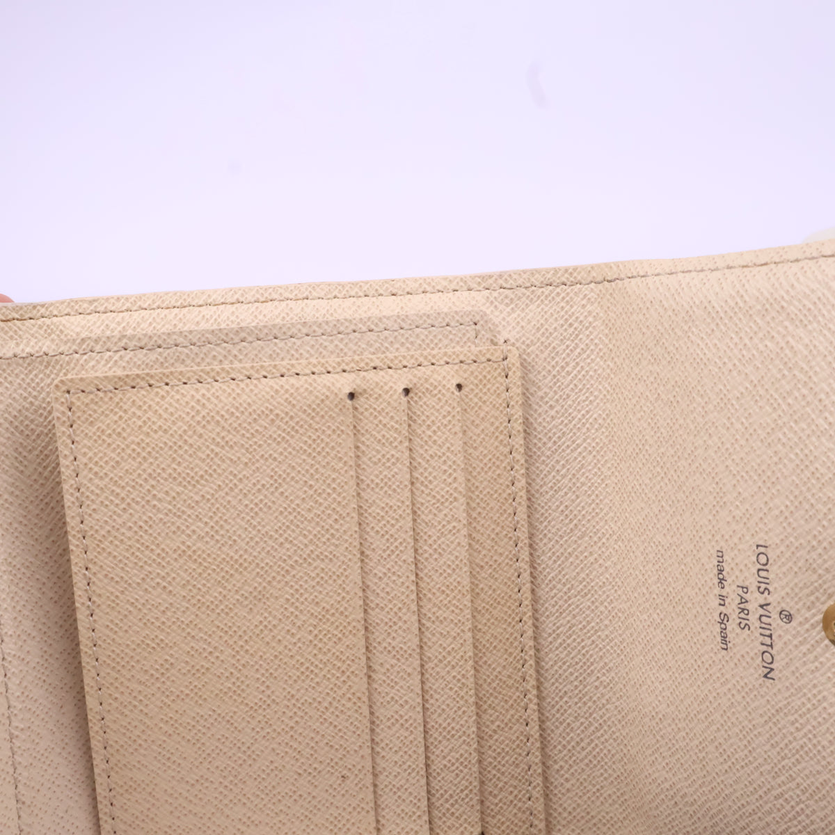 J2799 Louis Vuitton Wallet Portefeuille Elise | Pre-Owned Like New Cream Damier Azur canvas