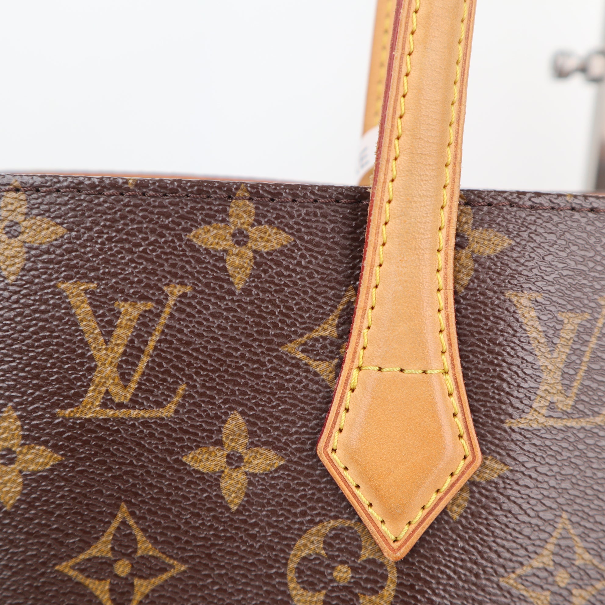 Louis Vuitton Monogram Canvas Wilshire MM Shoulder Bag C1762 | Pre-Owned Very Good Brown Monogram Canvas